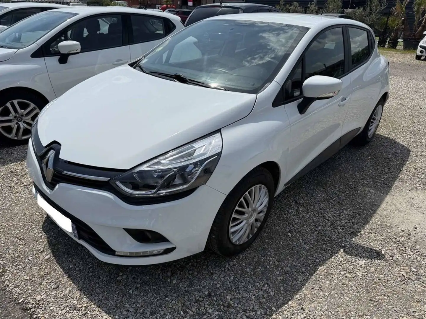 Renault Clio IV 1.5 dCi 90ch energy Business 5p Wit - 1