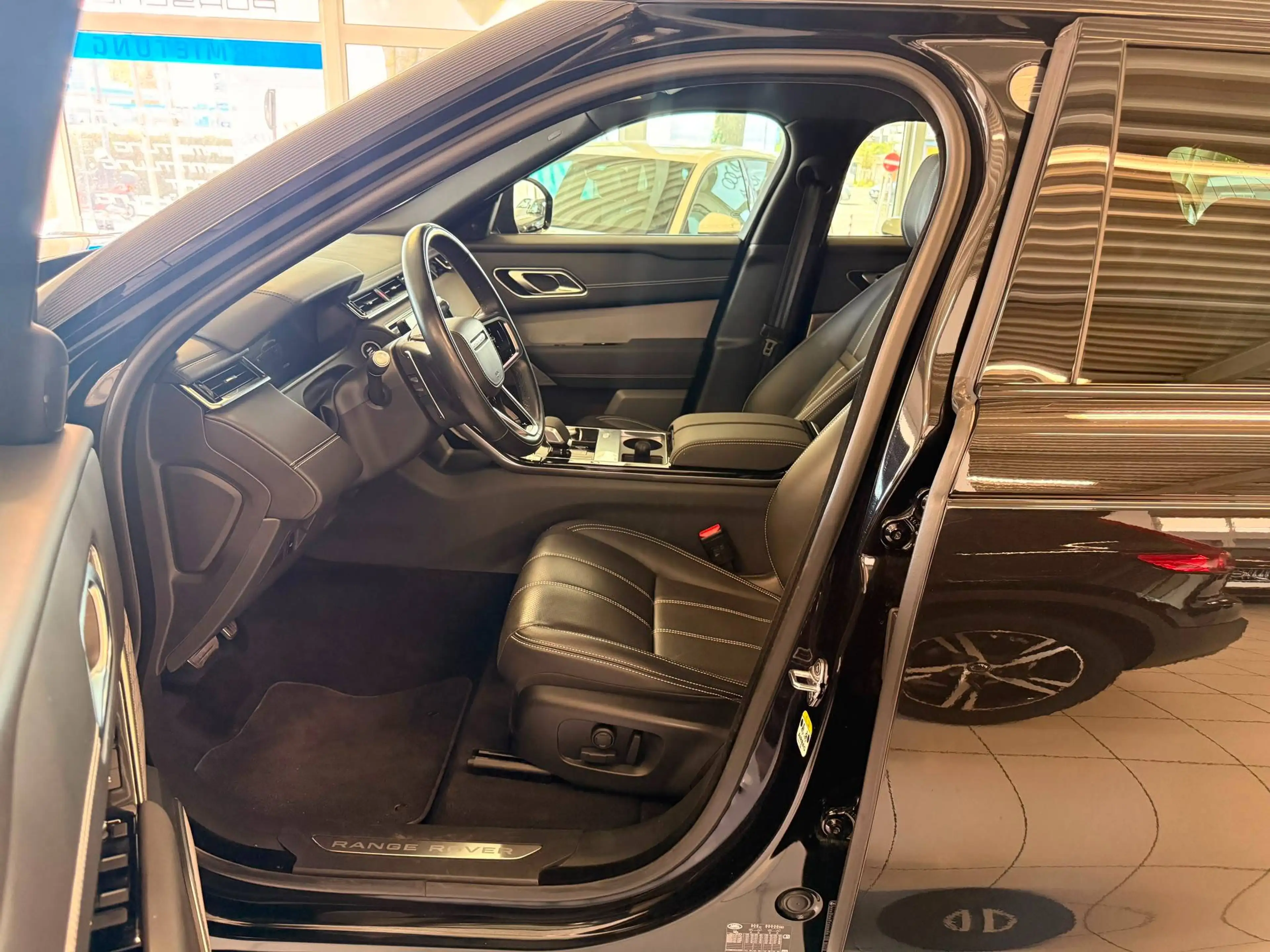 Land Rover Range Rover Velar Hybrid/Kamera/Leder/P400e — photo 10