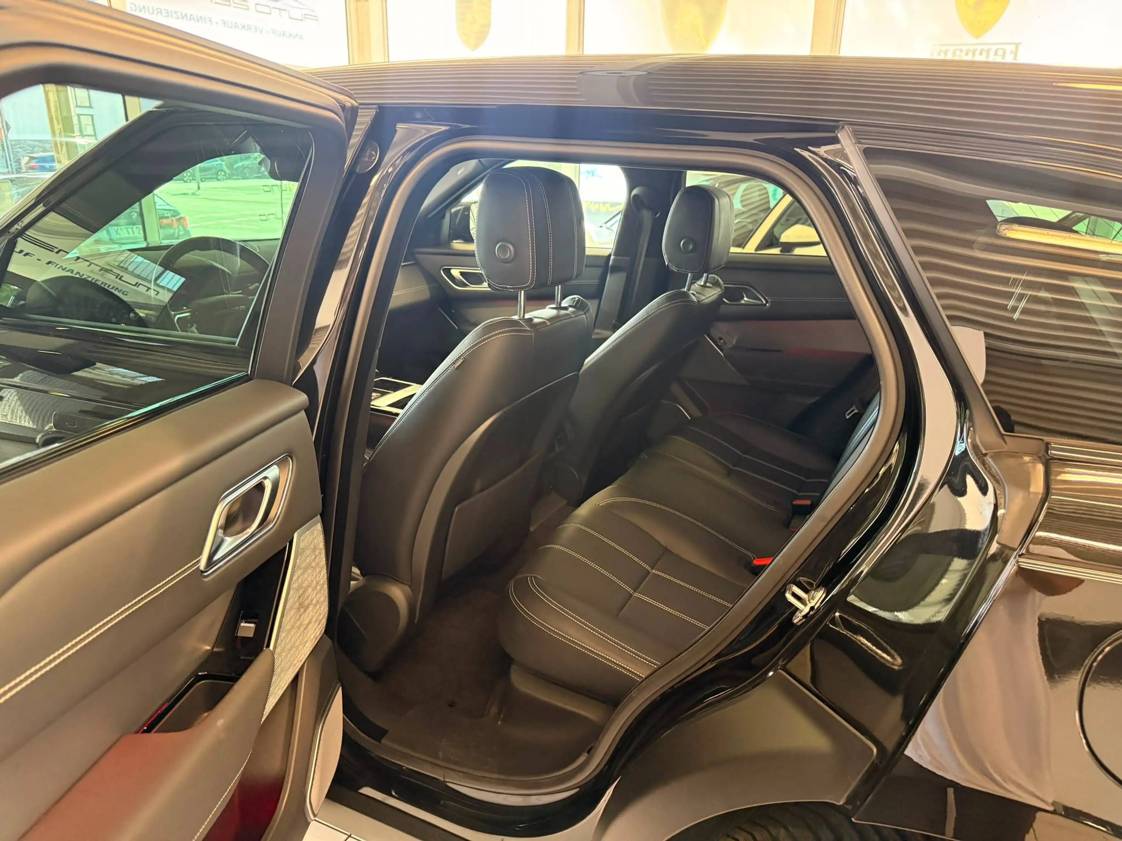Land Rover Range Rover Velar Hybrid/Kamera/Leder/P400e — photo 14