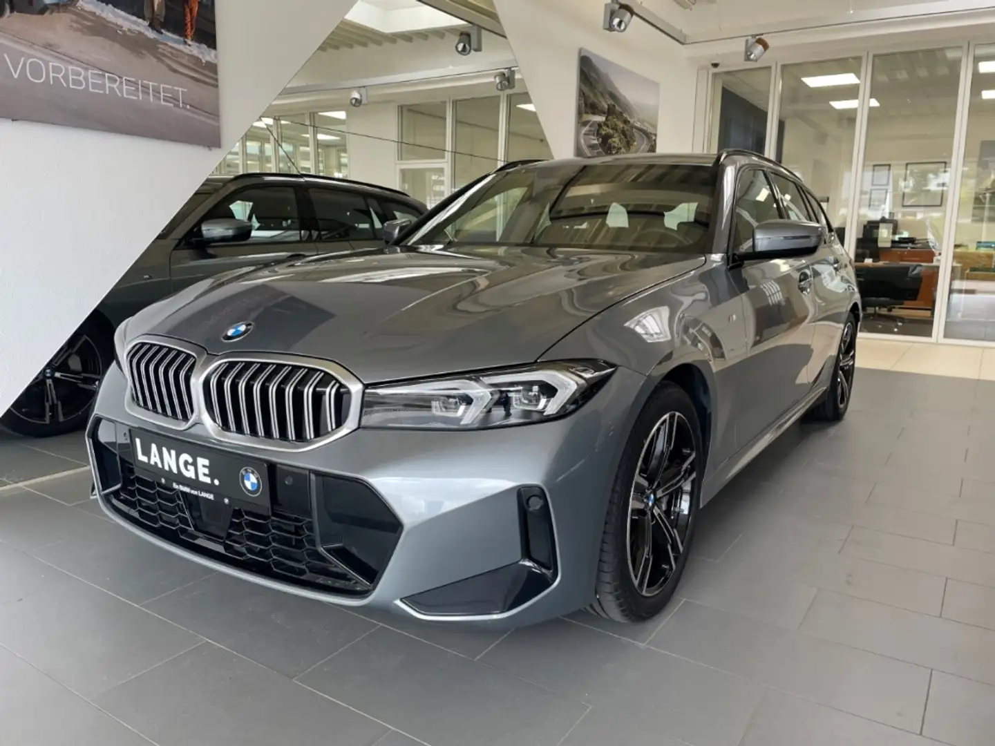 BMW 330 I XDRIVE RFK ACC MSport HIFI Sportlenkung Grau - 1