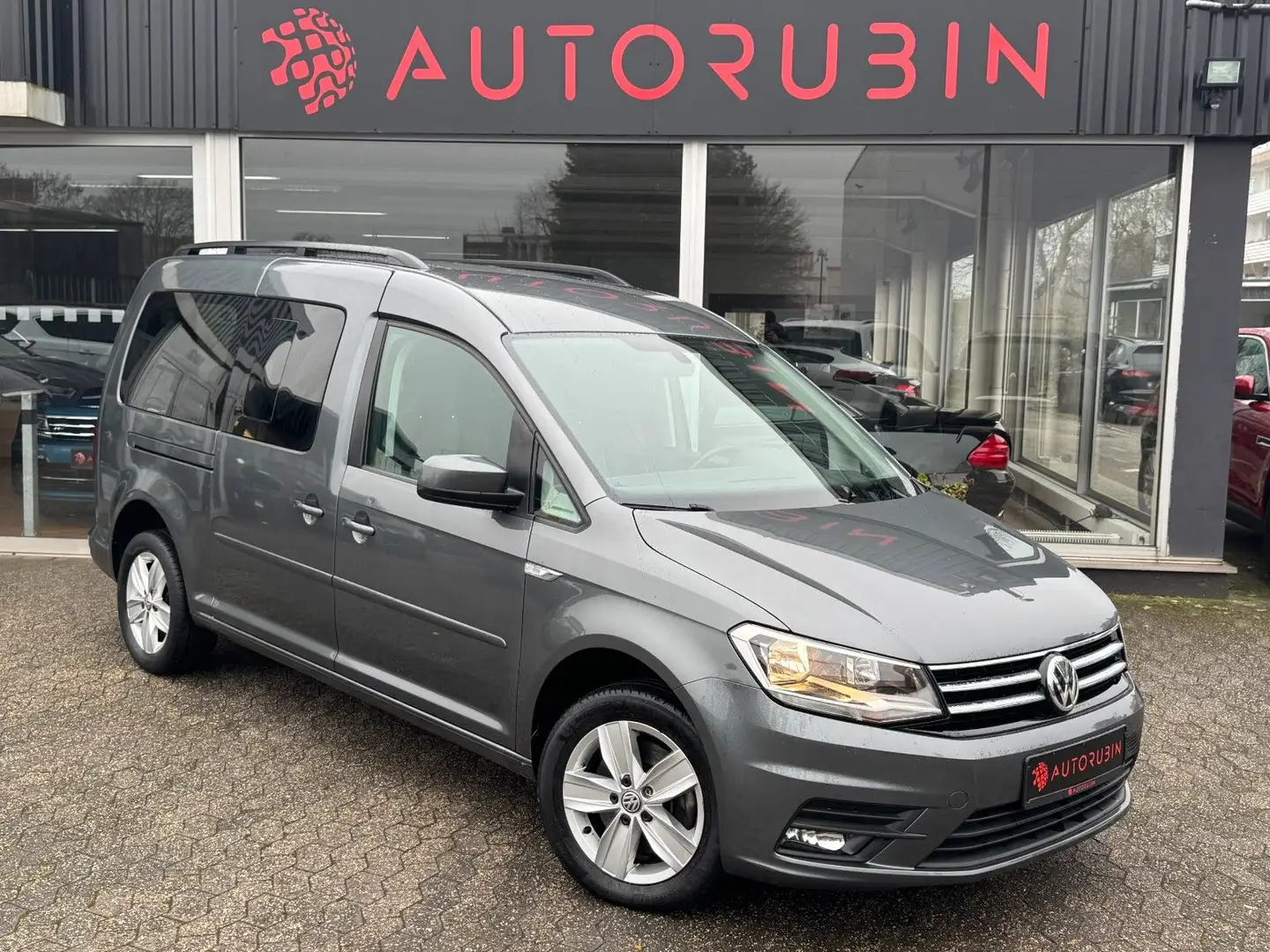 Volkswagen Caddy Maxi Comfortline 7SITZ/KLIMA/NAVI/AHK/PDC Grau - 1