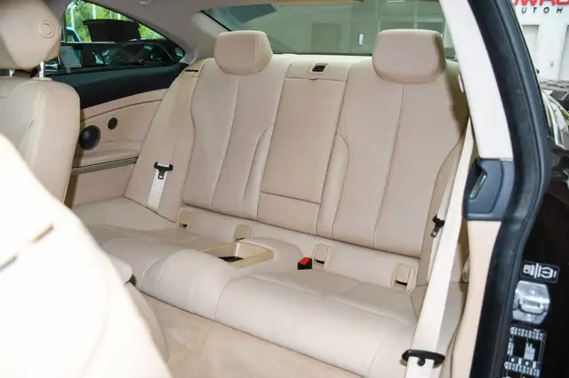 BMW 4 Series view 12