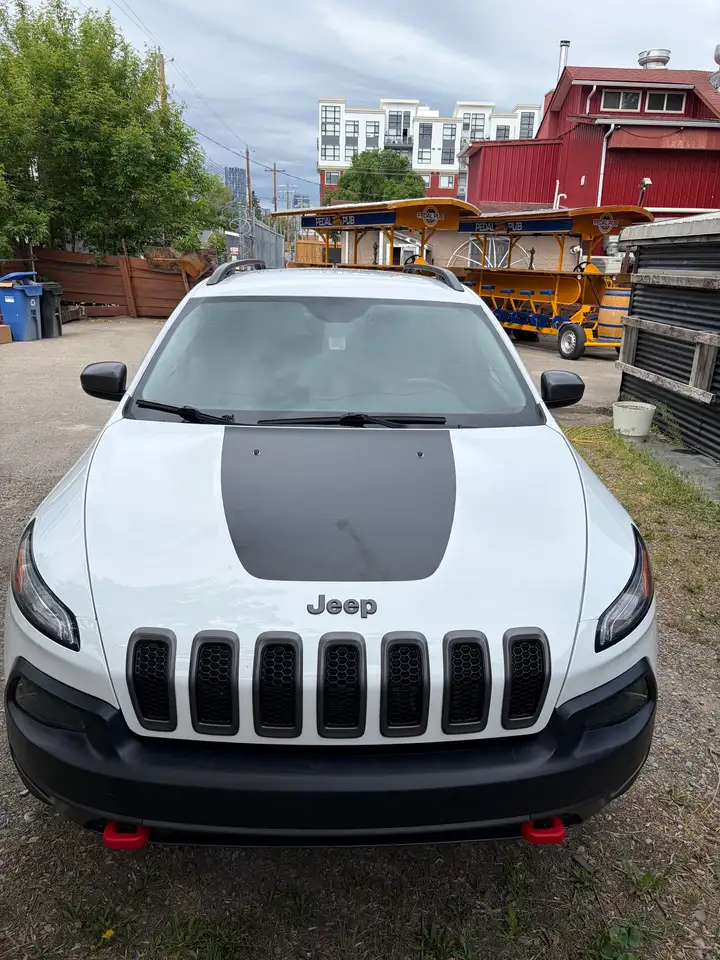 Jeep Cherokee снимка Jeep Cherokee