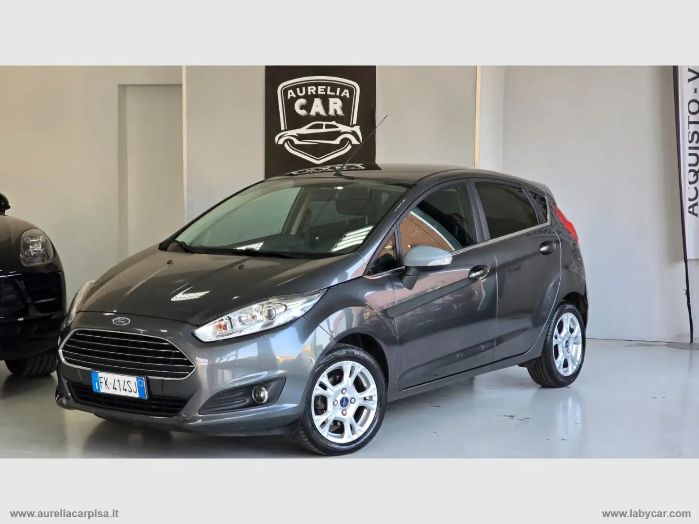 Ford Fiesta 1.5 TDCi 75 CV 5p. Titanium Grigio - 1