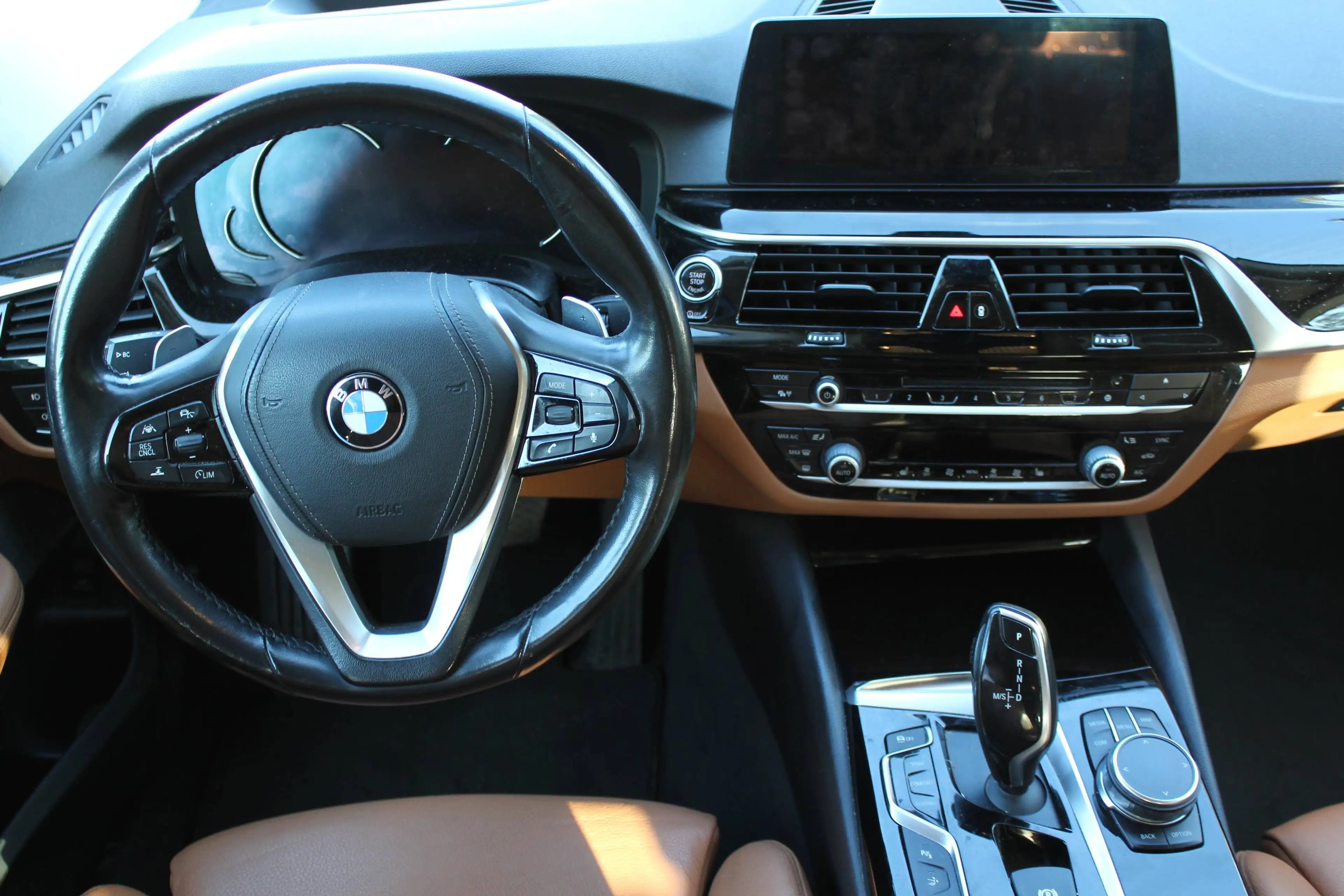 BMW 630 630 d Sport Line-HEAD UP-KEY-LESS-KAMERA — photo 11