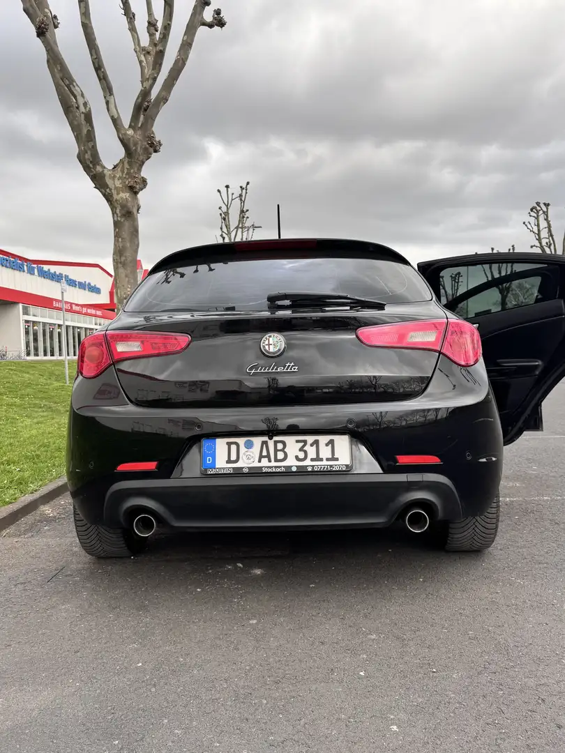 Alfa Romeo Giulietta Turismo Schwarz - 2