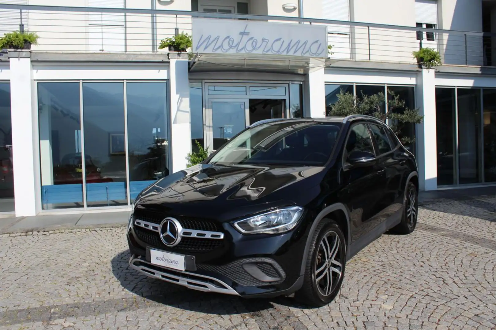 Mercedes-Benz GLA 200 d Automatic Executive -Virtual Display Noir - 1