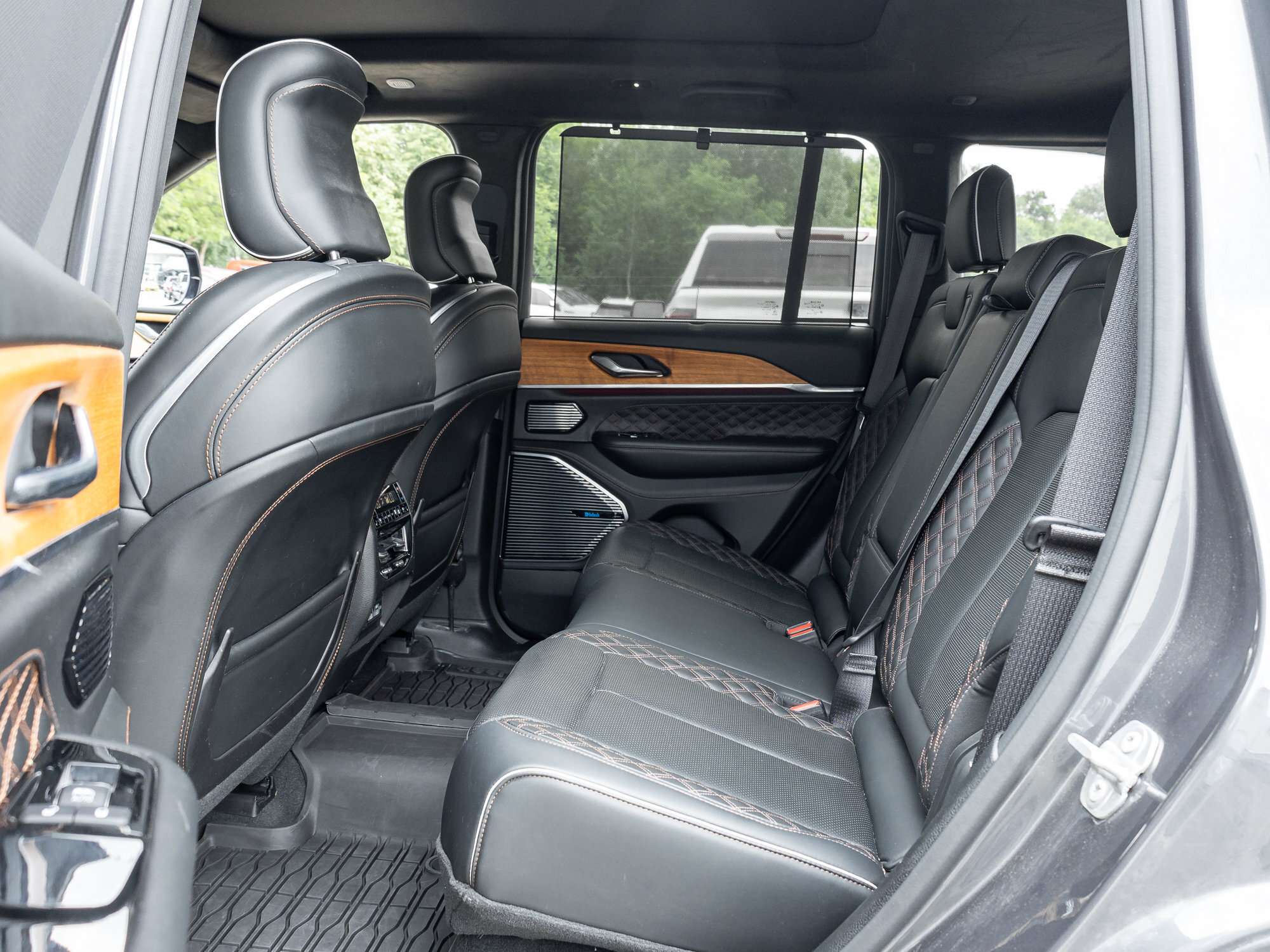 used 2023 Jeep Grand Cherokee car, priced at $39,495