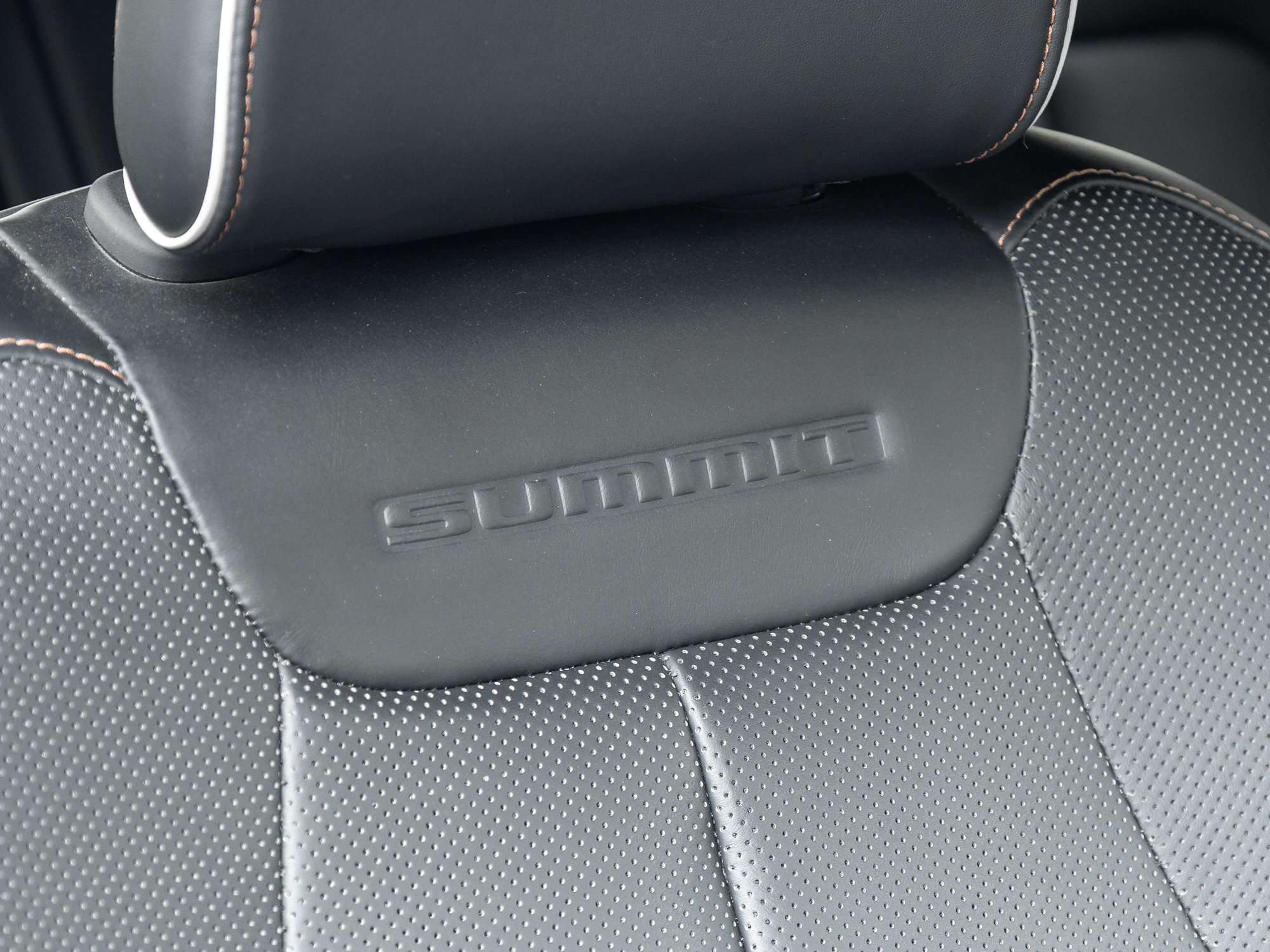 used 2023 Jeep Grand Cherokee car, priced at $39,495