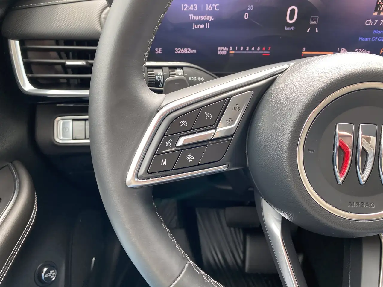 Buick Envision снимка Buick Envision