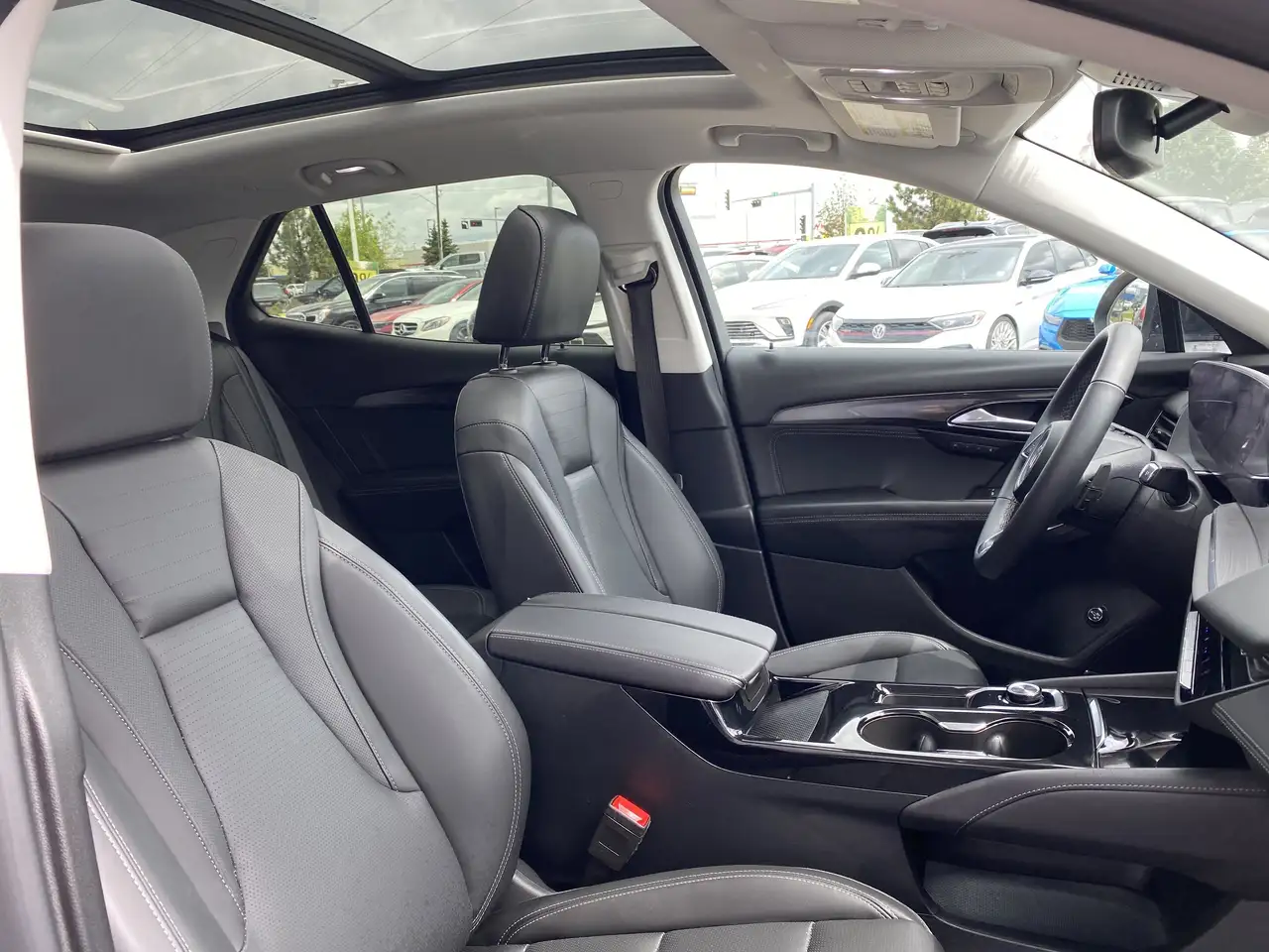 Buick Envision снимка Buick Envision