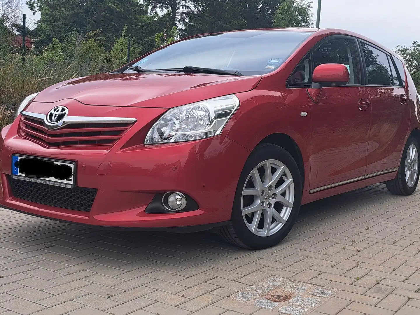 Toyota Verso Verso1.8Travel/AHK/NAVI/8Fachbereift/TÜVneu Rouge - 2