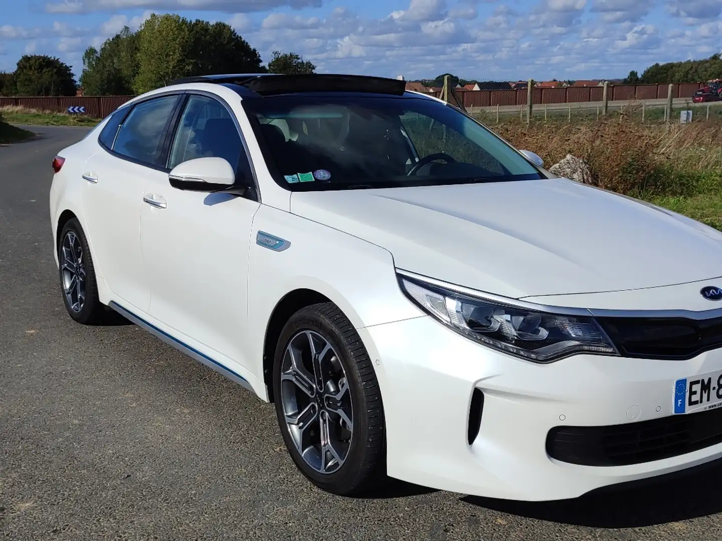 Kia Optima 2.0 GDi 205 ch Hybride Rechargeable BVA6 Beyaz - 1