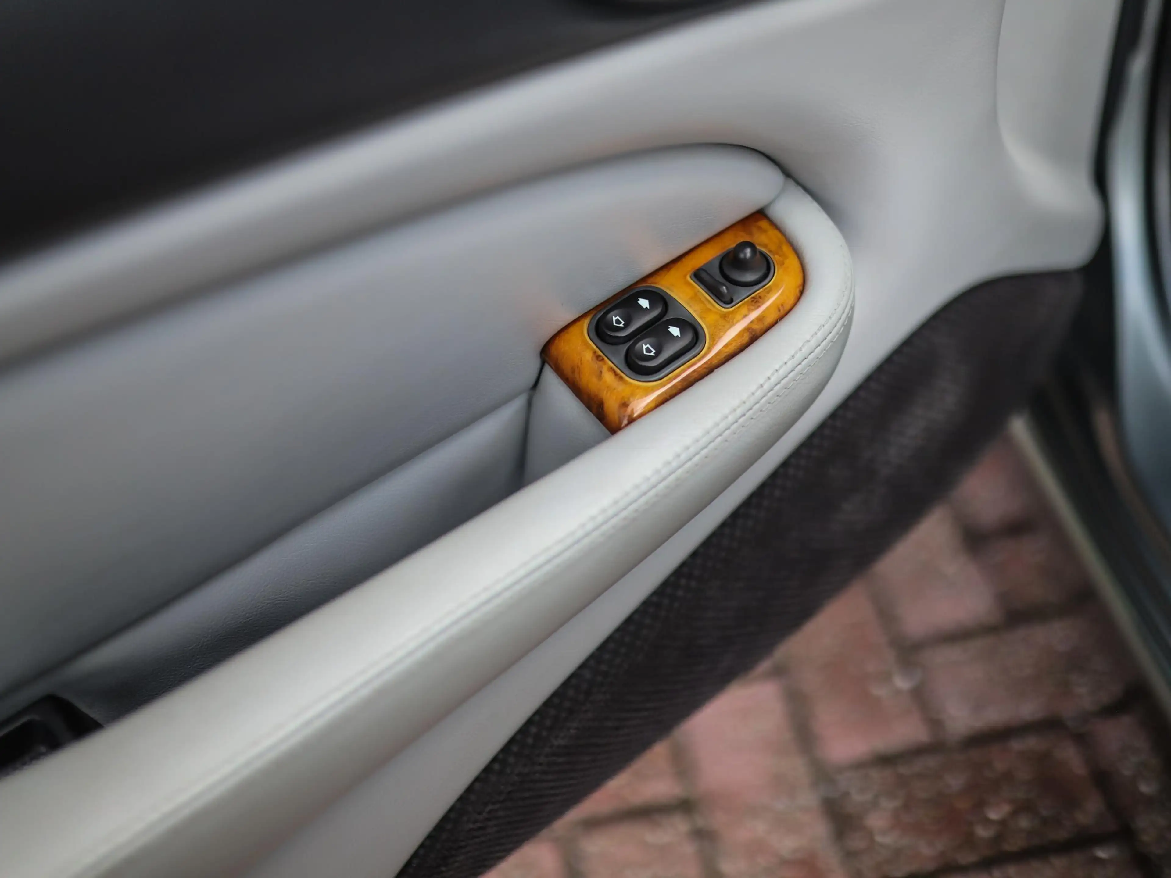 Jaguar XKR 4.2 V8 Convertible | Alpine Sound | Memory | Leder — photo 39