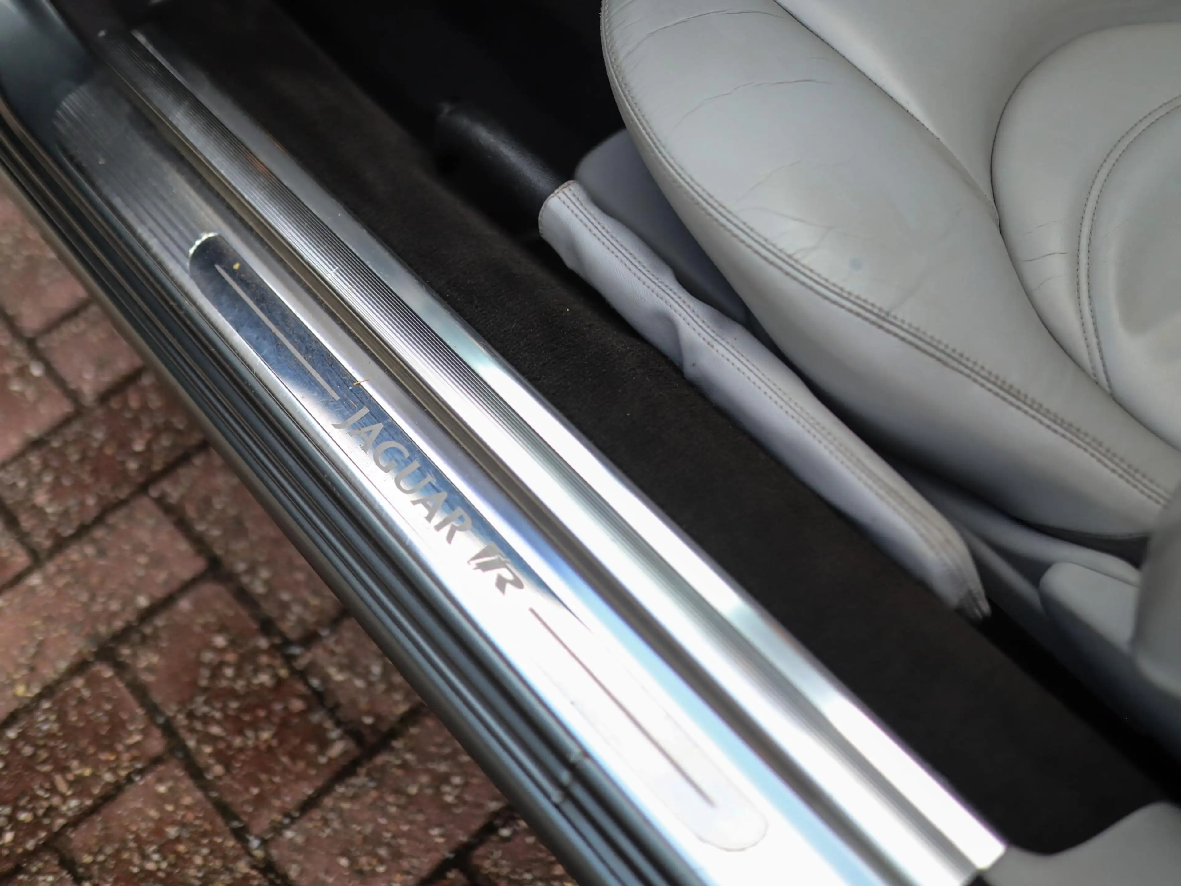 Jaguar XKR 4.2 V8 Convertible | Alpine Sound | Memory | Leder — photo 42