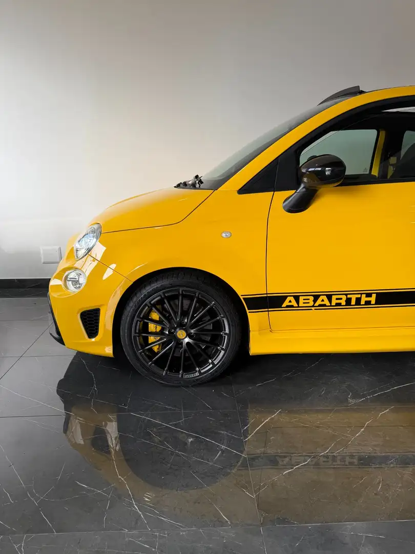 Abarth 595 595 C 1.4 Turbo T-Jet 180 CV Competizione Jaune - 2