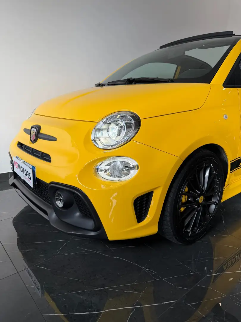 Abarth 595 595 C 1.4 Turbo T-Jet 180 CV Competizione Jaune - 1