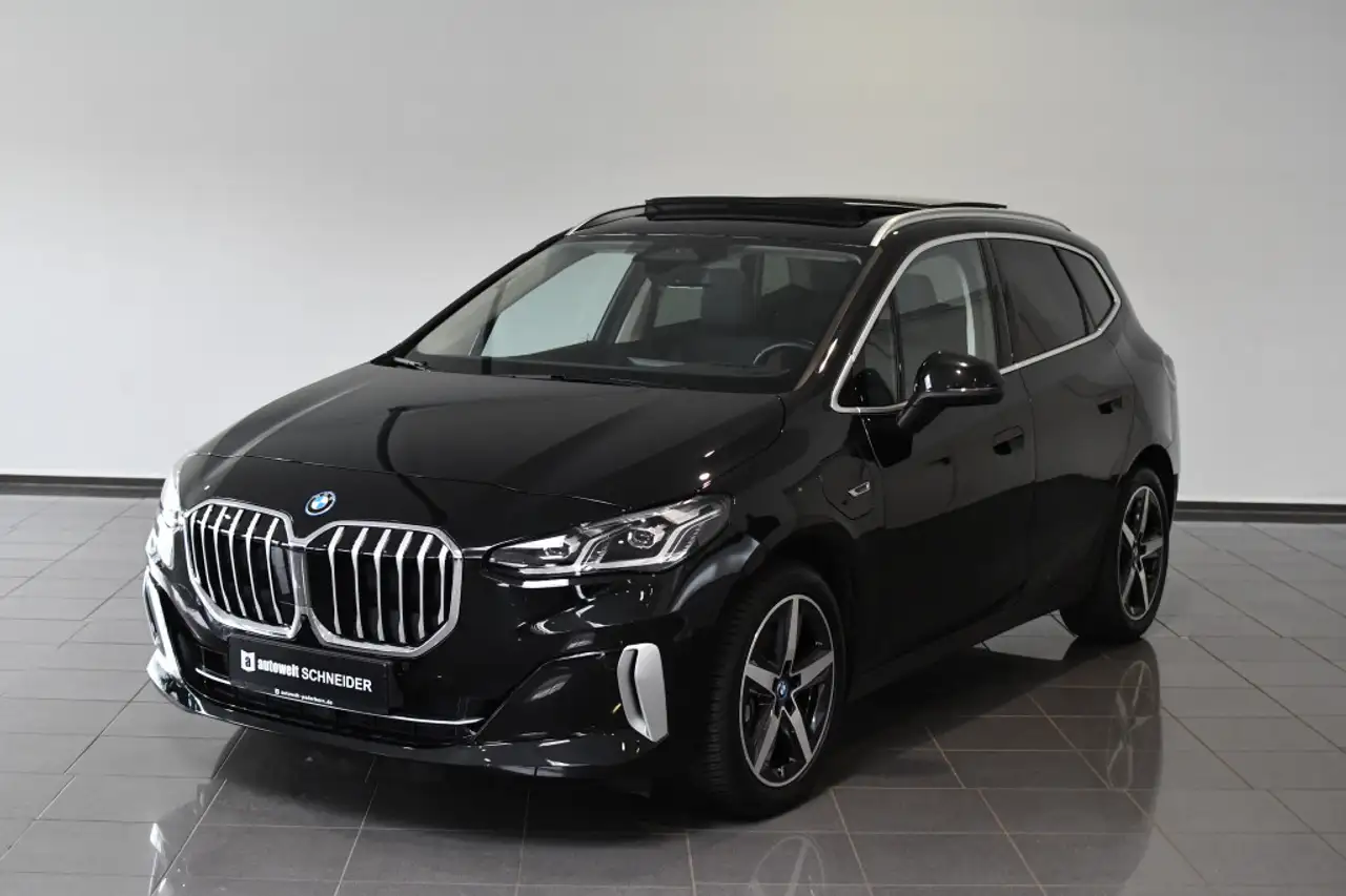 BMW 225