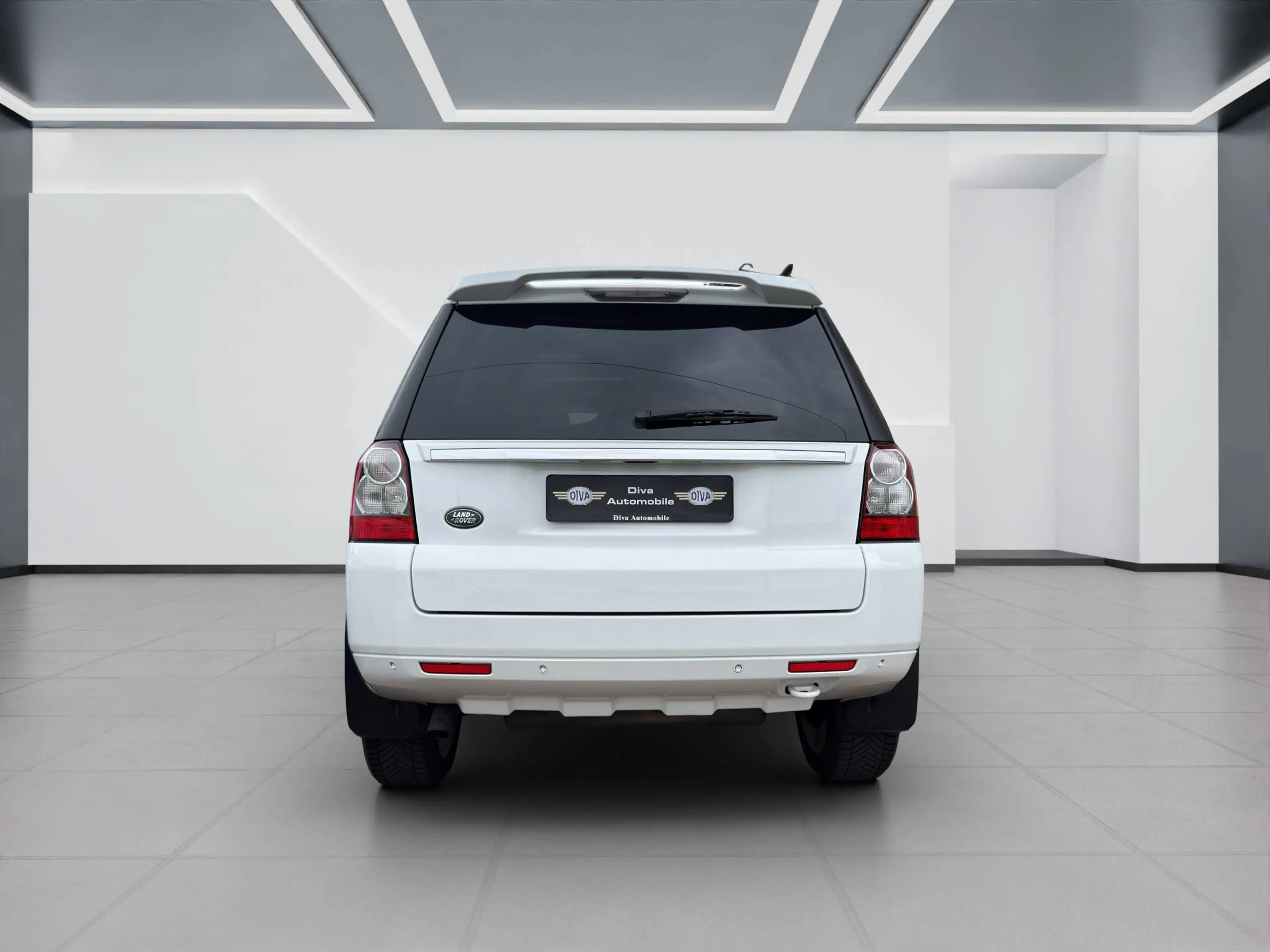 Land Rover Freelander HSE SD4 — photo 8