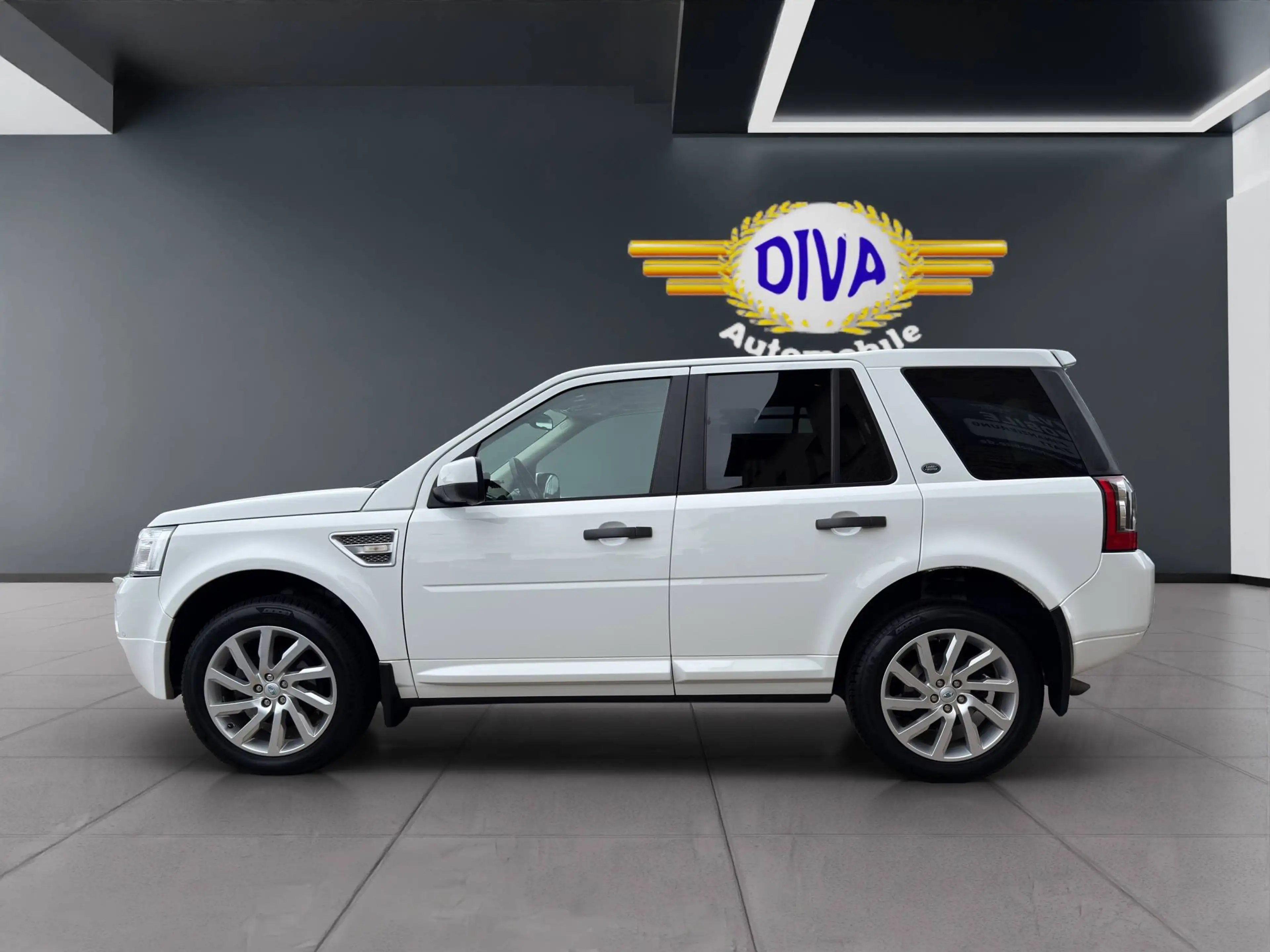 Land Rover Freelander HSE SD4 — photo 5