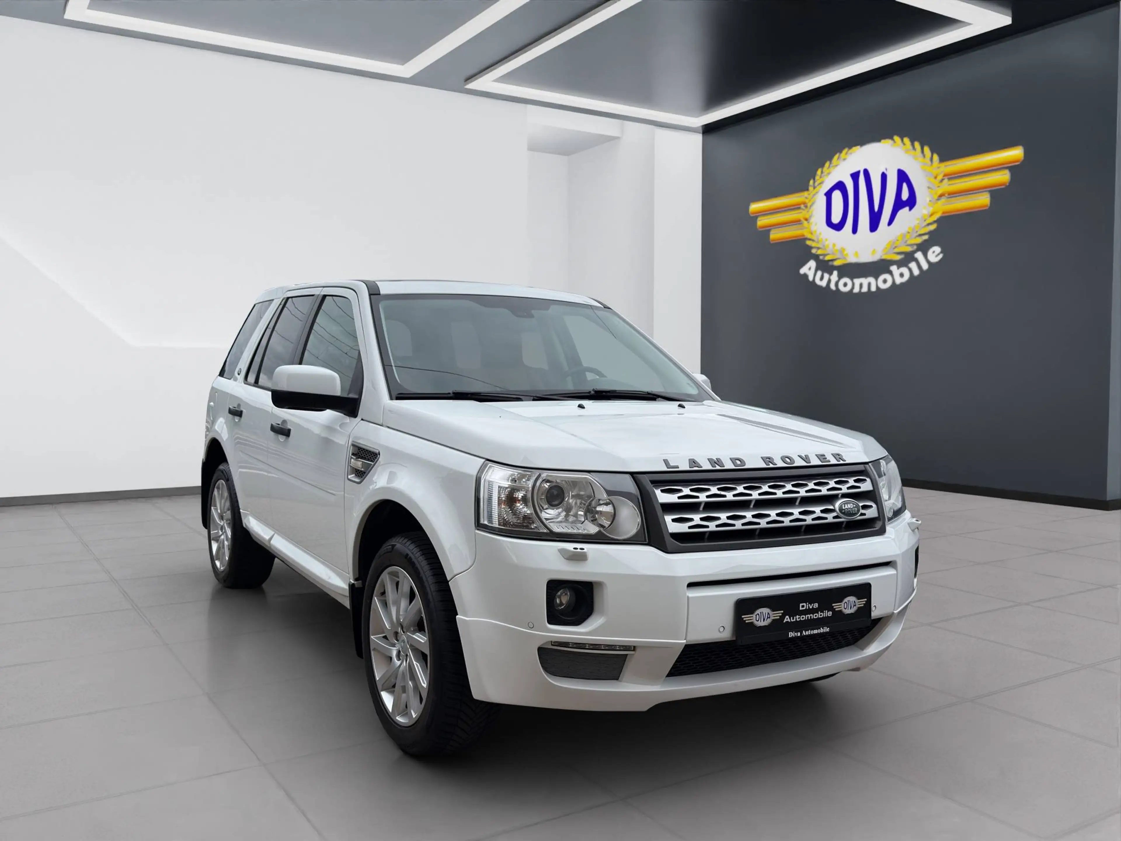 Land Rover Freelander HSE SD4 — photo 3