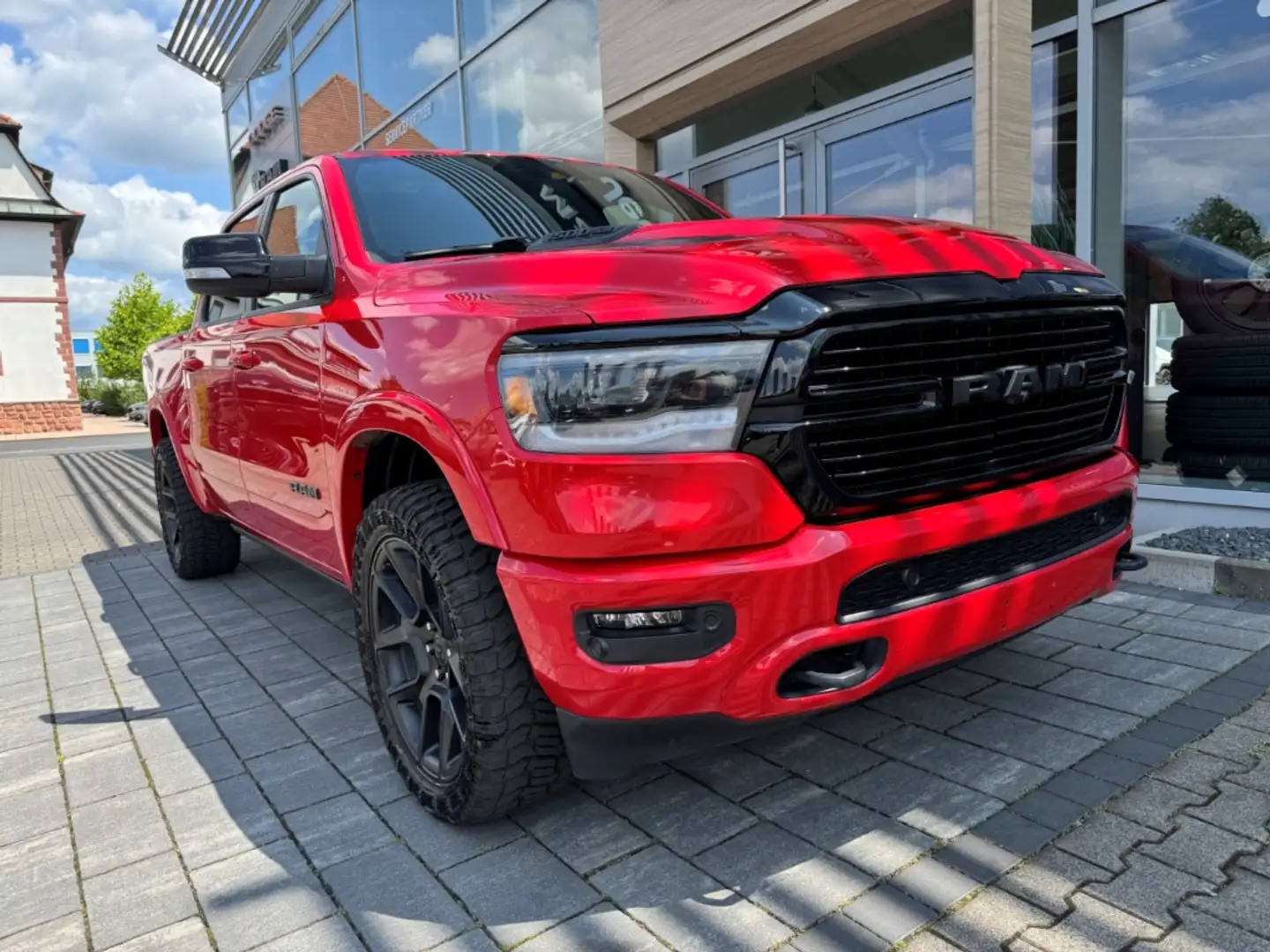 Dodge RAM 1500 Laramie Night Unfallfrei 22 Headup 360 Kamera Rot - 2