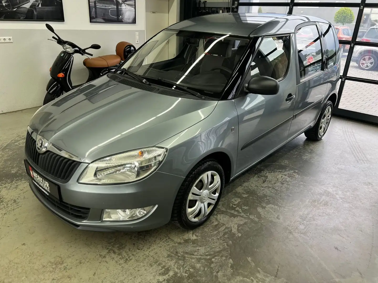 Skoda Roomster 1.2 TSI Active Plus Edition+AHK+SHZ Grau - 1