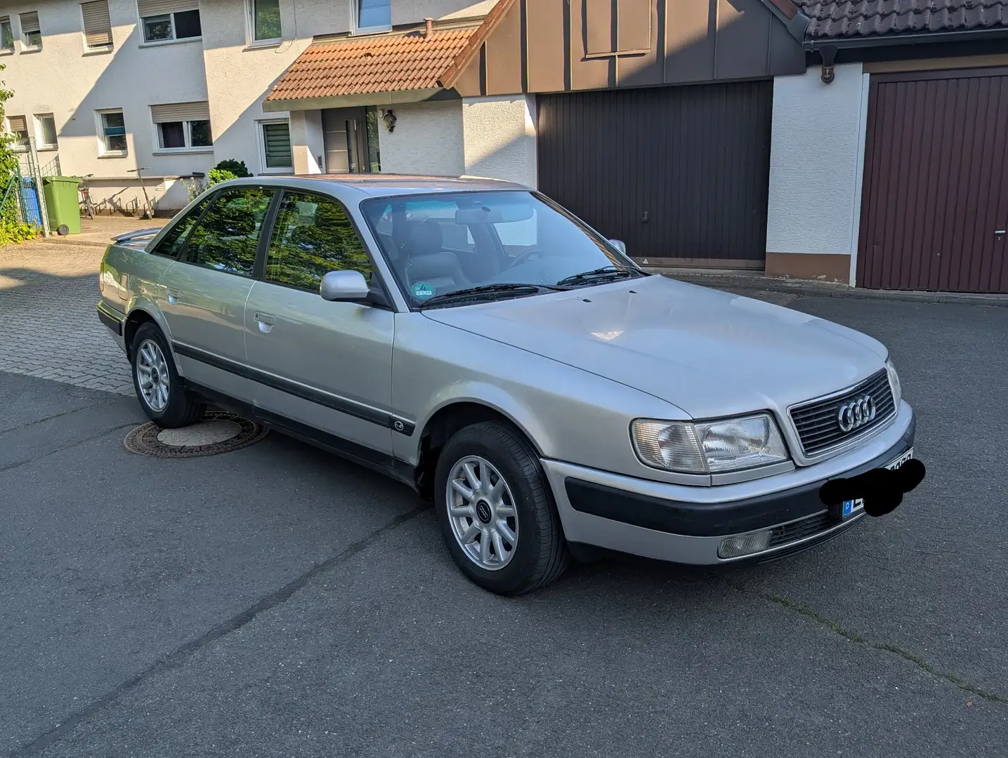 Audi 100 - 1