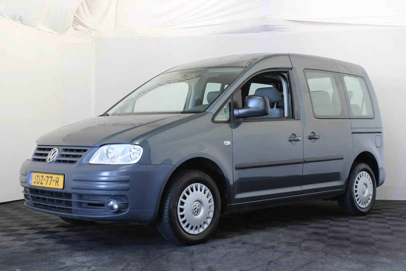 Volkswagen Caddy 1.6 Turijn Comfort 7p. Grau - 1