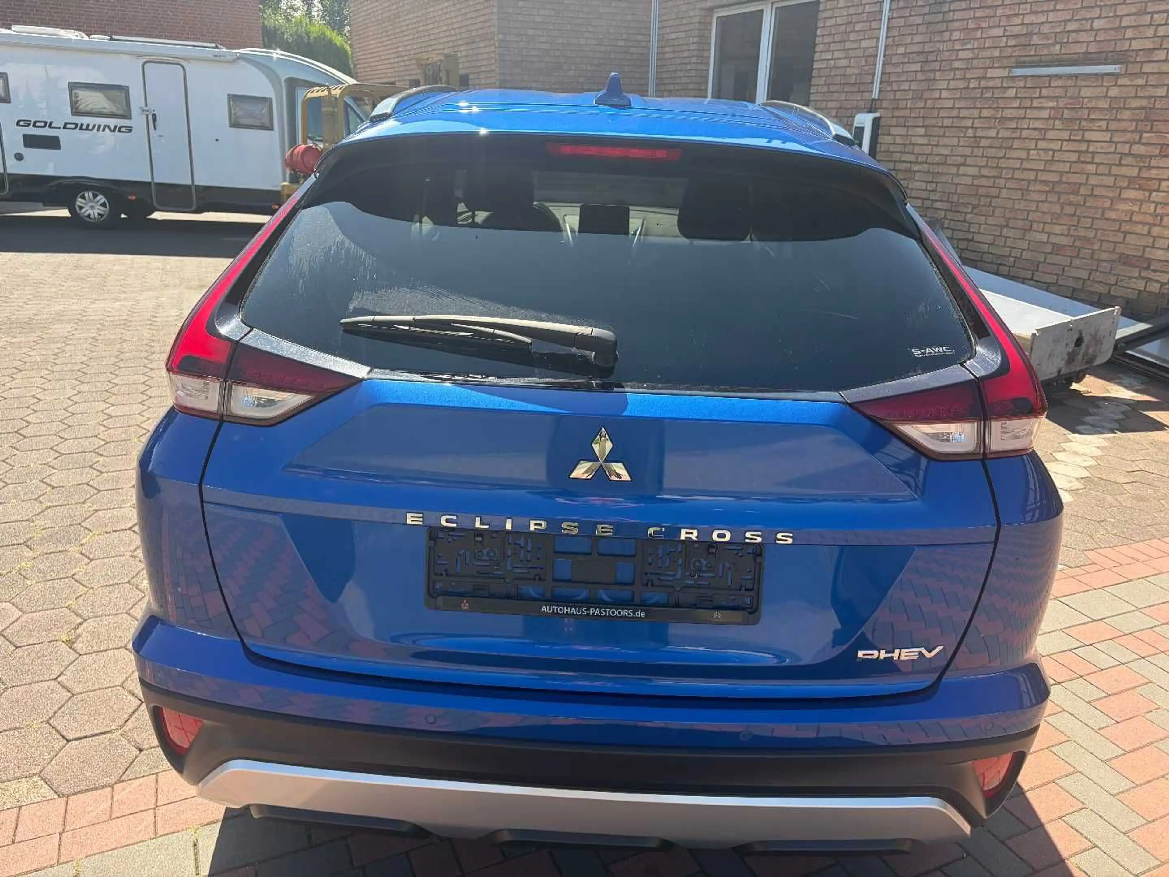 Mitsubishi Eclipse Cross PHEV Plus Intro Edition 4WD AHK — photo 12
