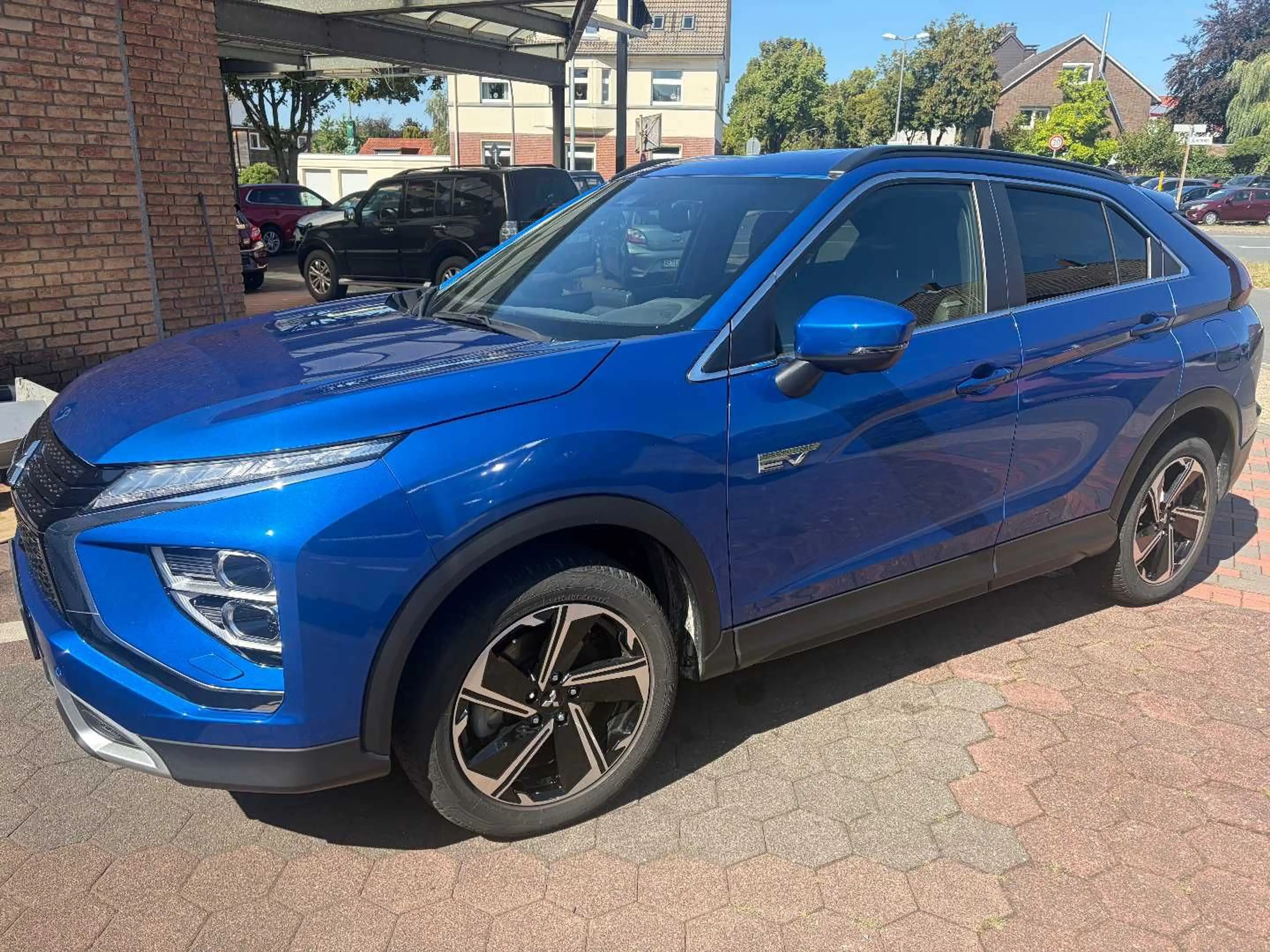 Mitsubishi Eclipse Cross PHEV Plus Intro Edition 4WD AHK — photo 7