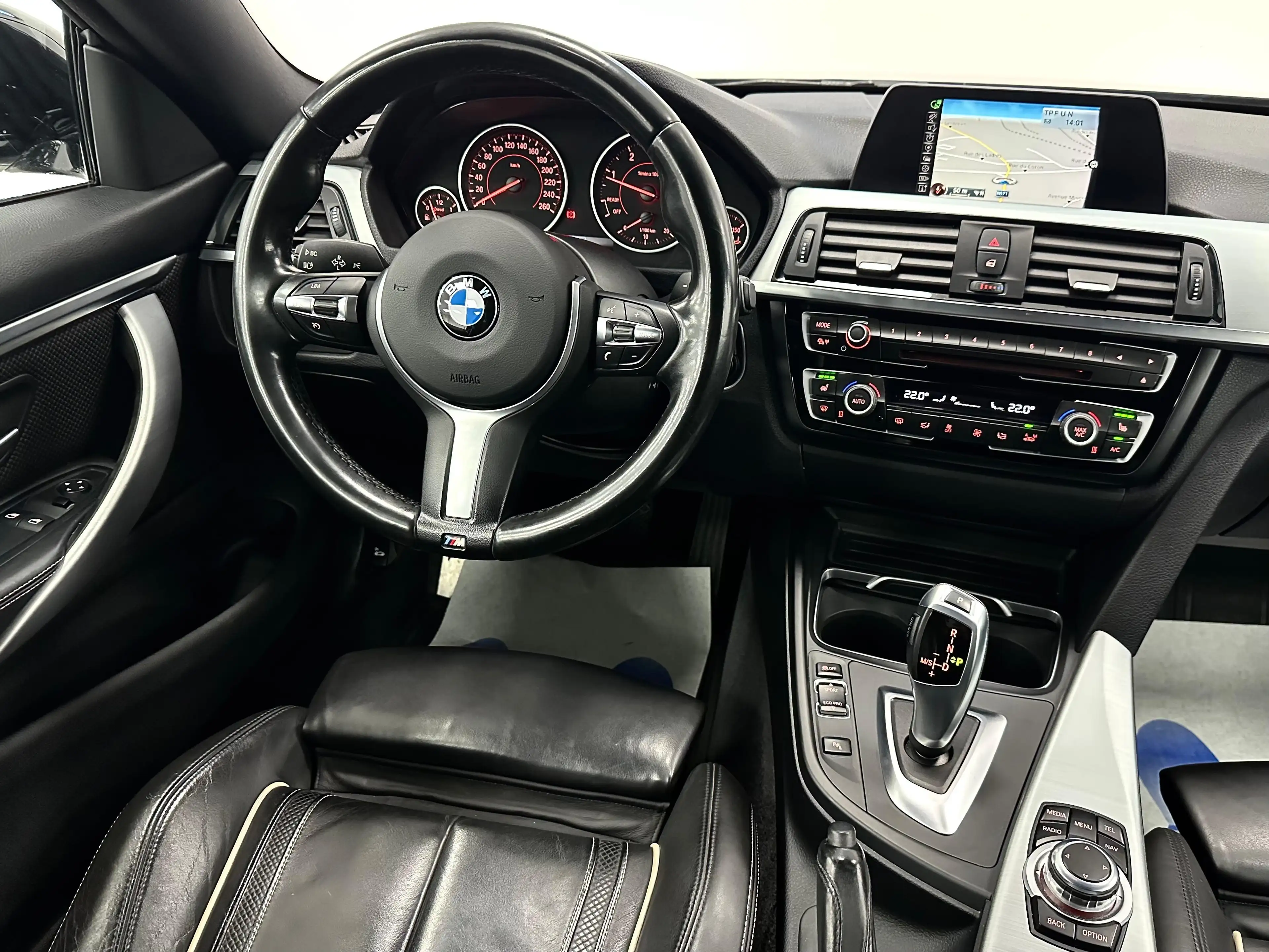 BMW 418 Coupé dA PACK M- GARANTIE 12 MOIS -PARFAIT ETAT — photo 8