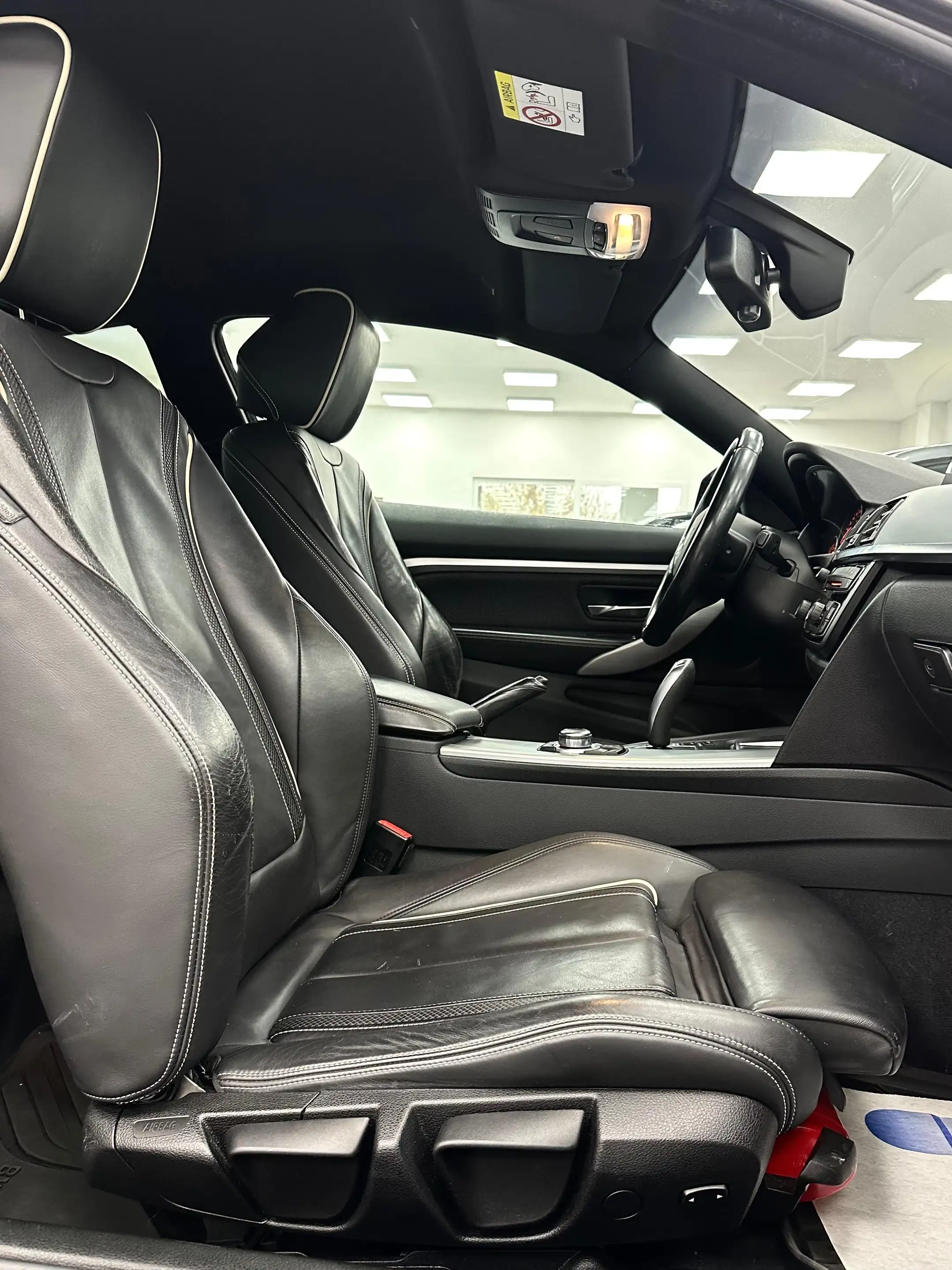 BMW 418 Coupé dA PACK M- GARANTIE 12 MOIS -PARFAIT ETAT — photo 9