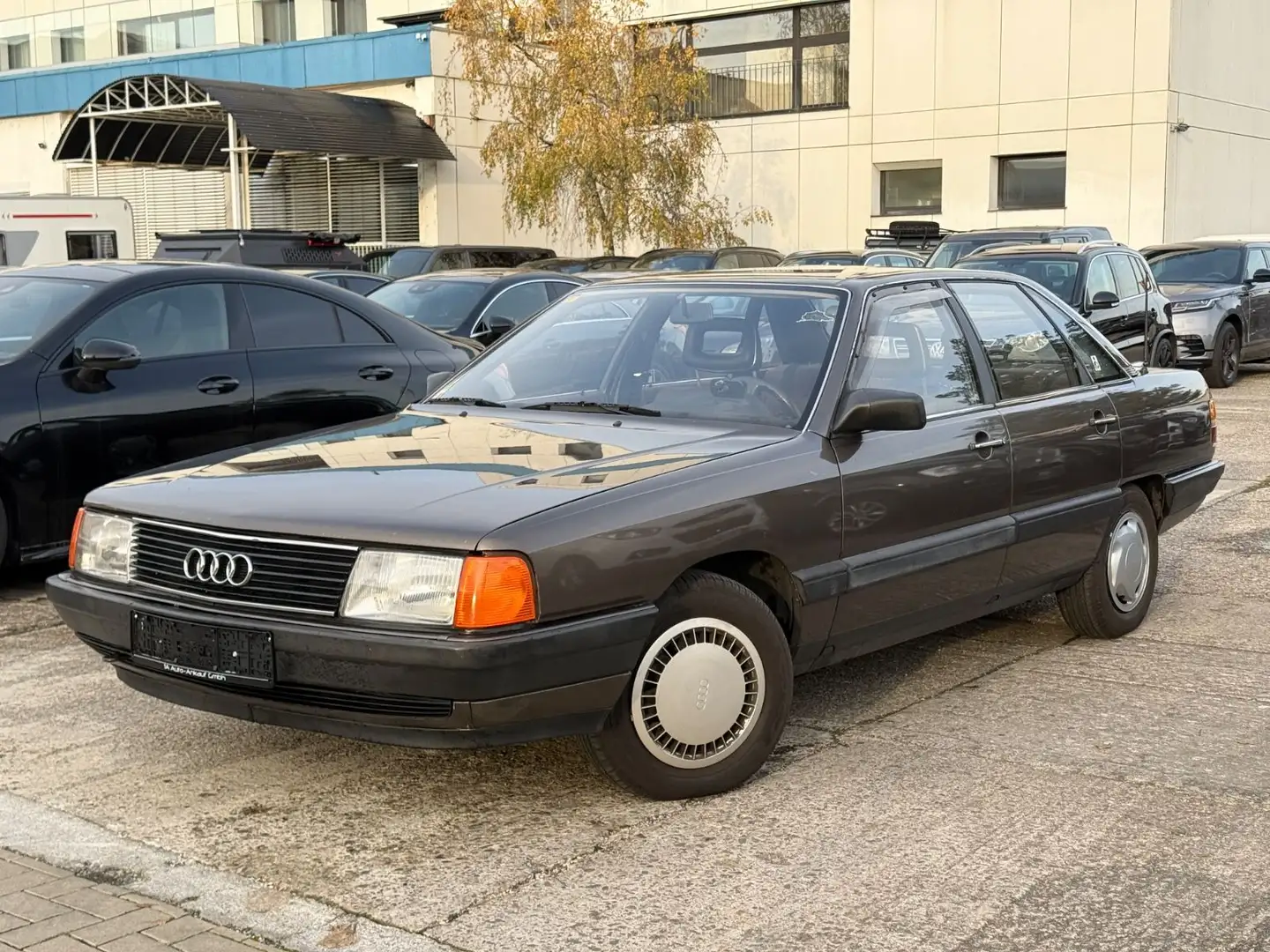 Audi 100 /2.Hand/Automatik/TUV NEU/H-Zulassung Black - 1