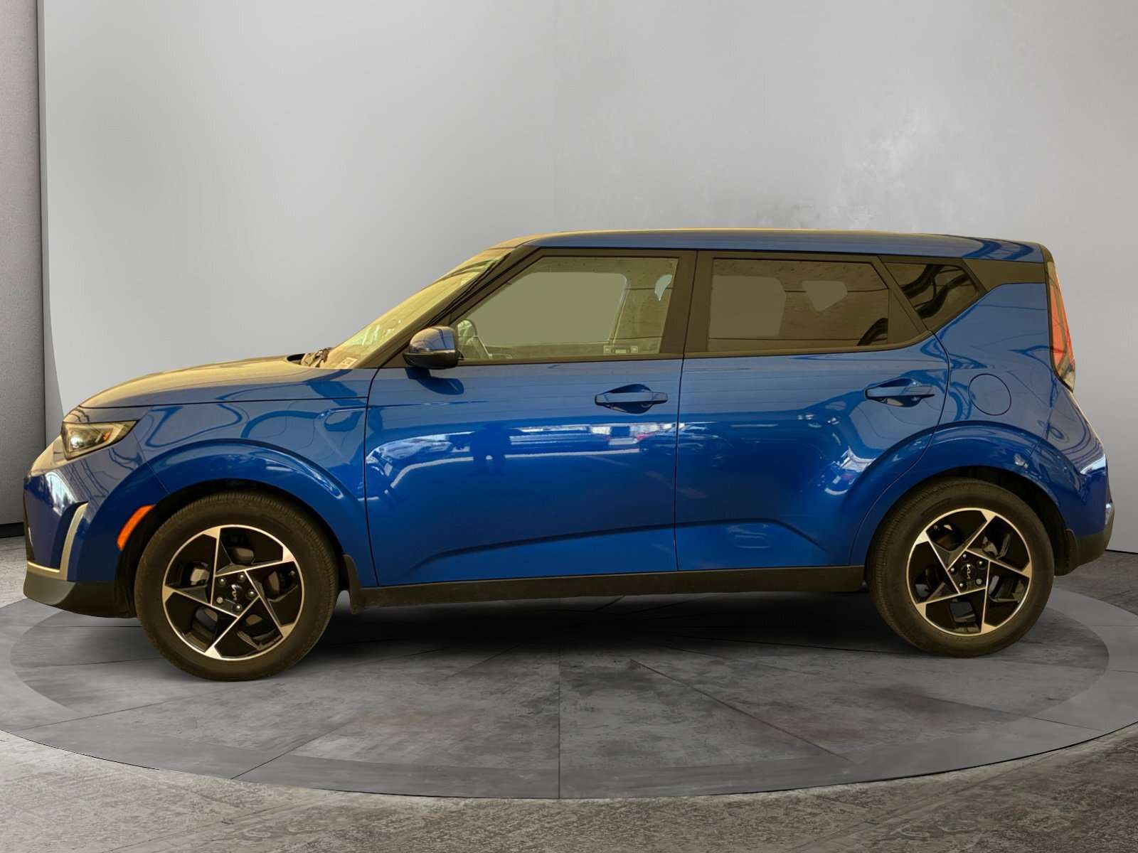 2024 Kia Soul EX — photo 1