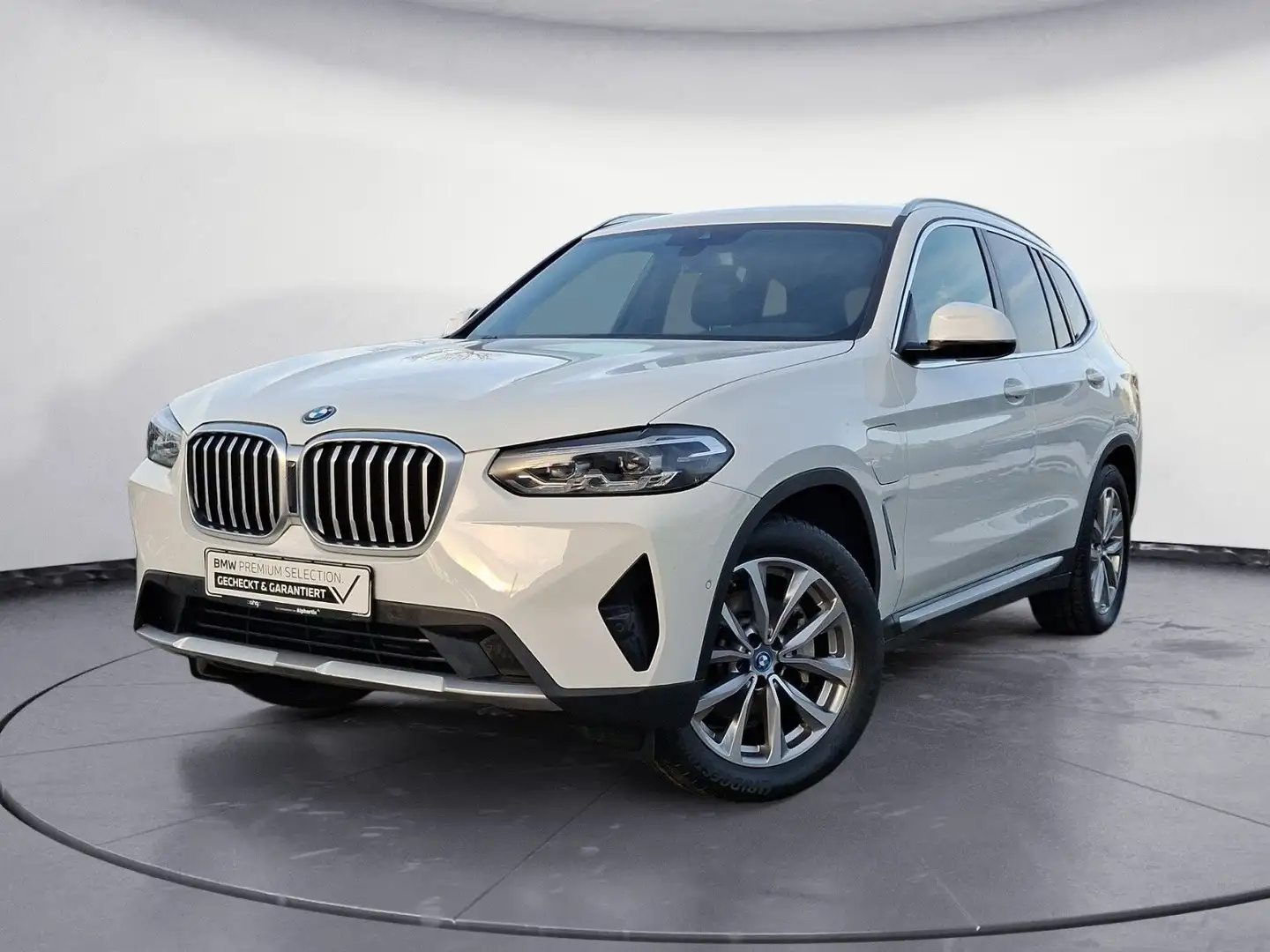 BMW X3 xDrive30e Navi Head-Up AHK RFK Komfortzugang Weiß - 2