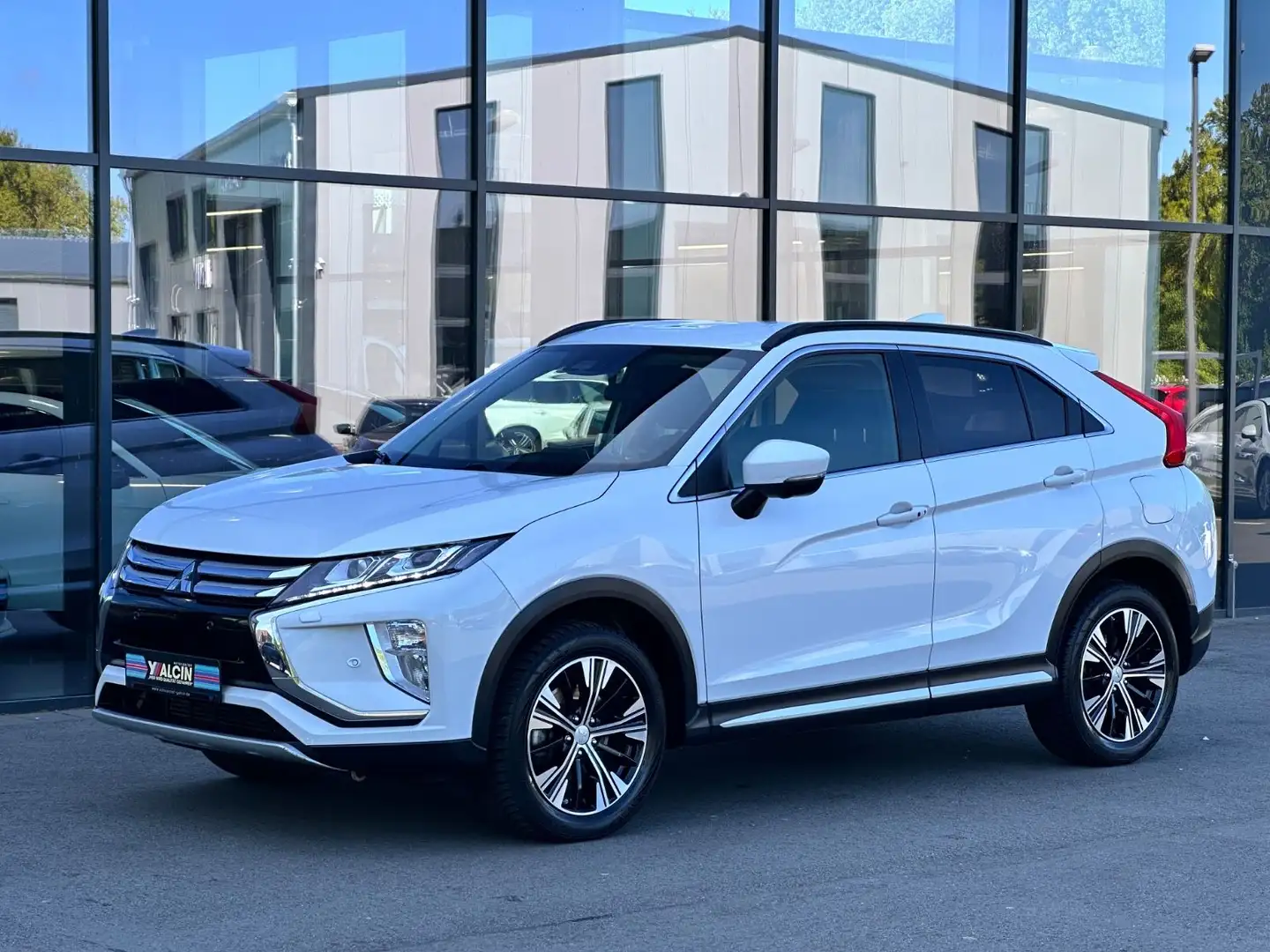 Mitsubishi Eclipse Cross 1.5 ClearTec T-MIVEC CVT Intro Ed Weiß - 2