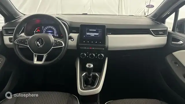 Renault Clio view 11