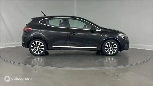Renault Clio view 4