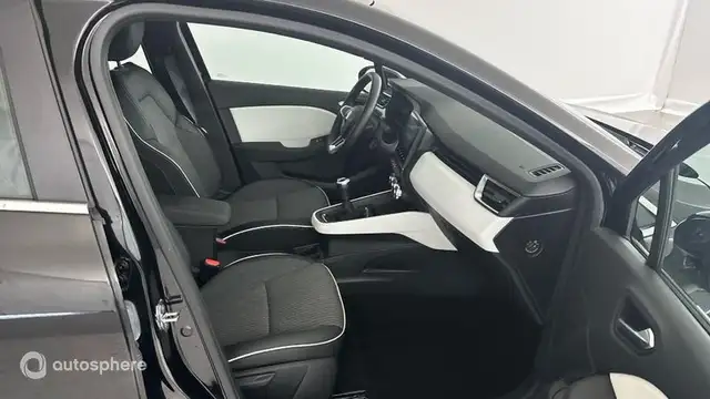 Renault Clio view 15