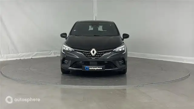 Renault Clio view 2