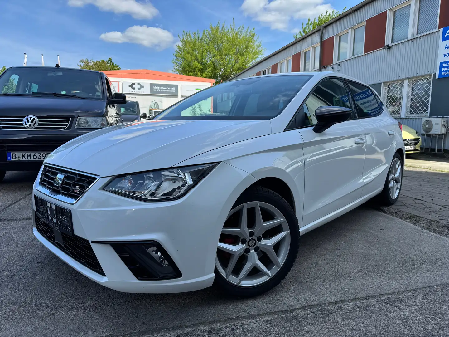 SEAT Ibiza 1.0L FR TÜV NEU 1 HAND Wit - 1