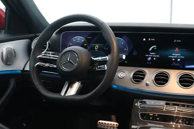 Mercedes-Benz 220 view 16
