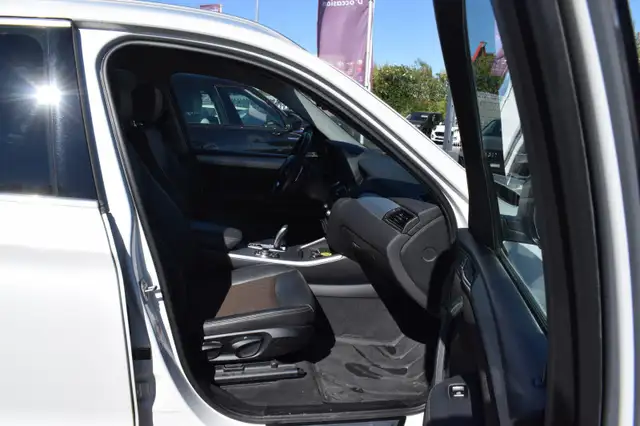 BMW X3 view 9