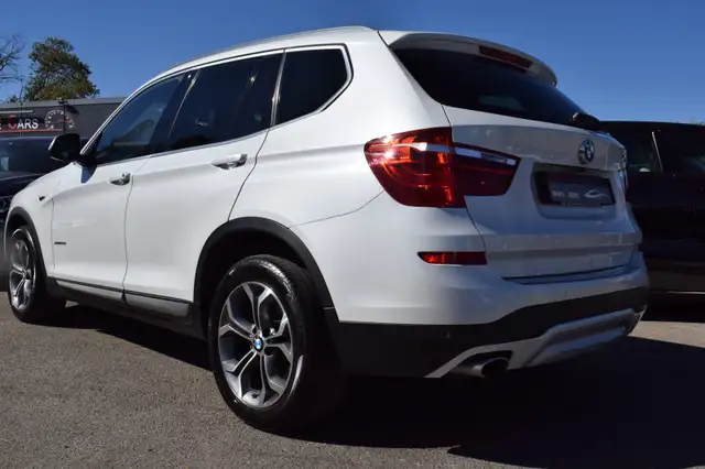 BMW X3 view 4