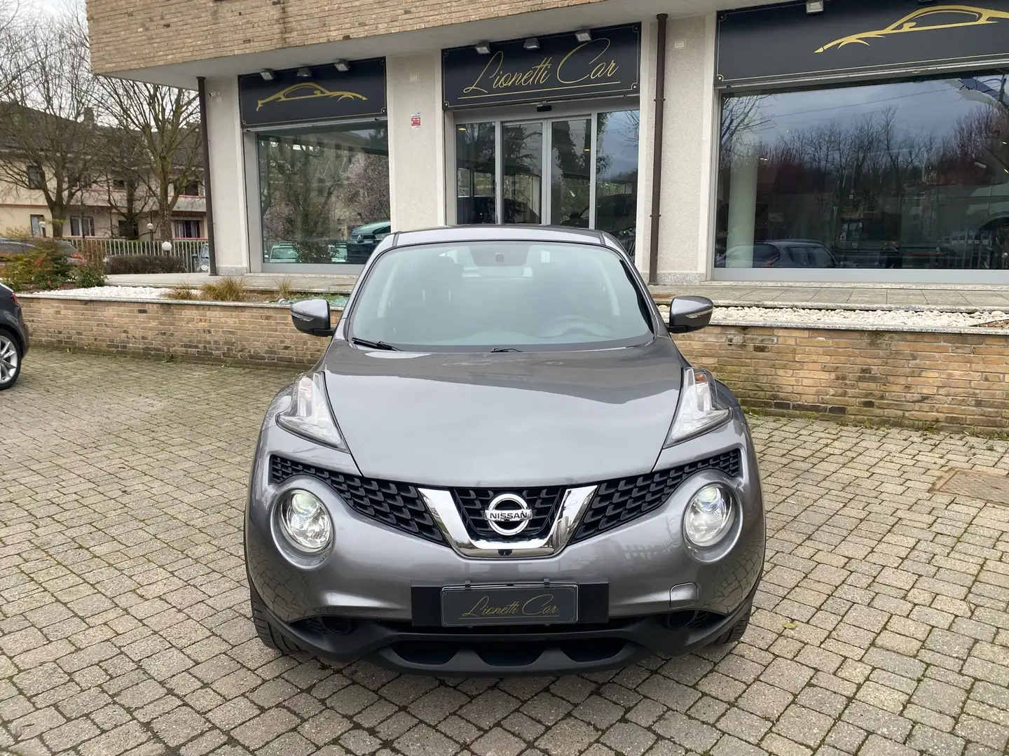 Nissan Juke Juke 1.6 Visia 94 Cv E6 BENZINA ! Gris - 2