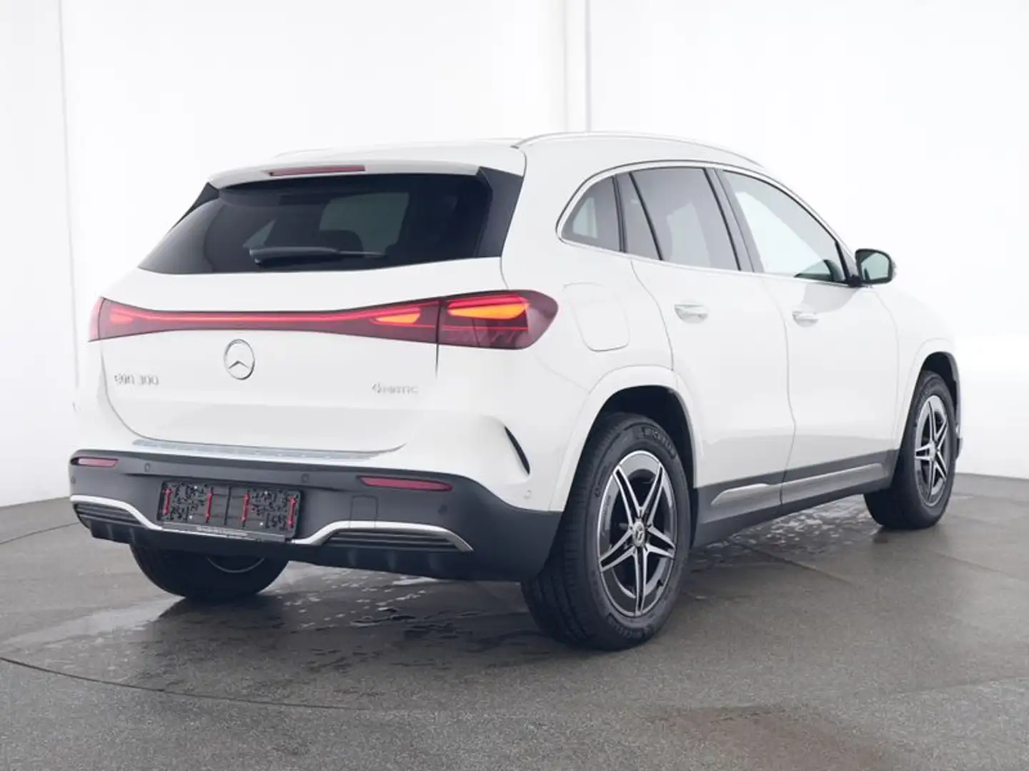 Mercedes-Benz EQA 300 4M AMG-Sport/LED/Cam/Pano/AHK/Distr/Totw Wit - 2