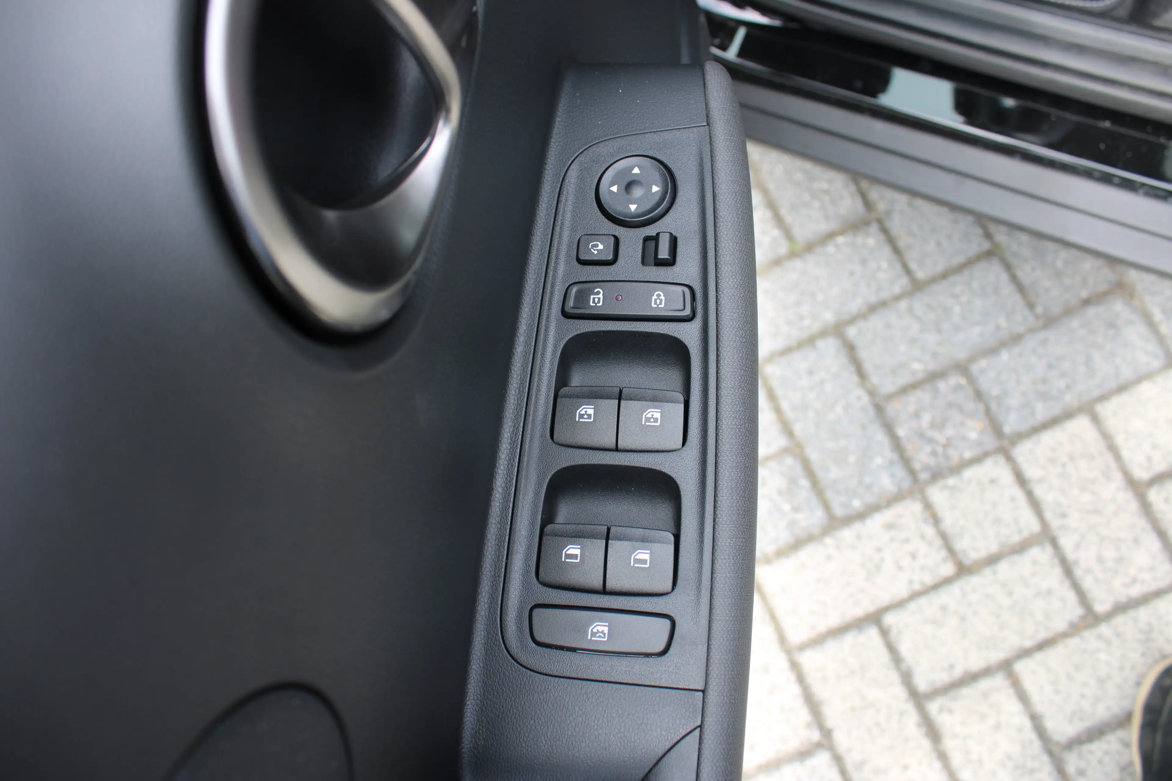 Hyundai Inster Evolve Sky 49 kWh | Tweekleurig| Glazen dak | Stoe — photo 10