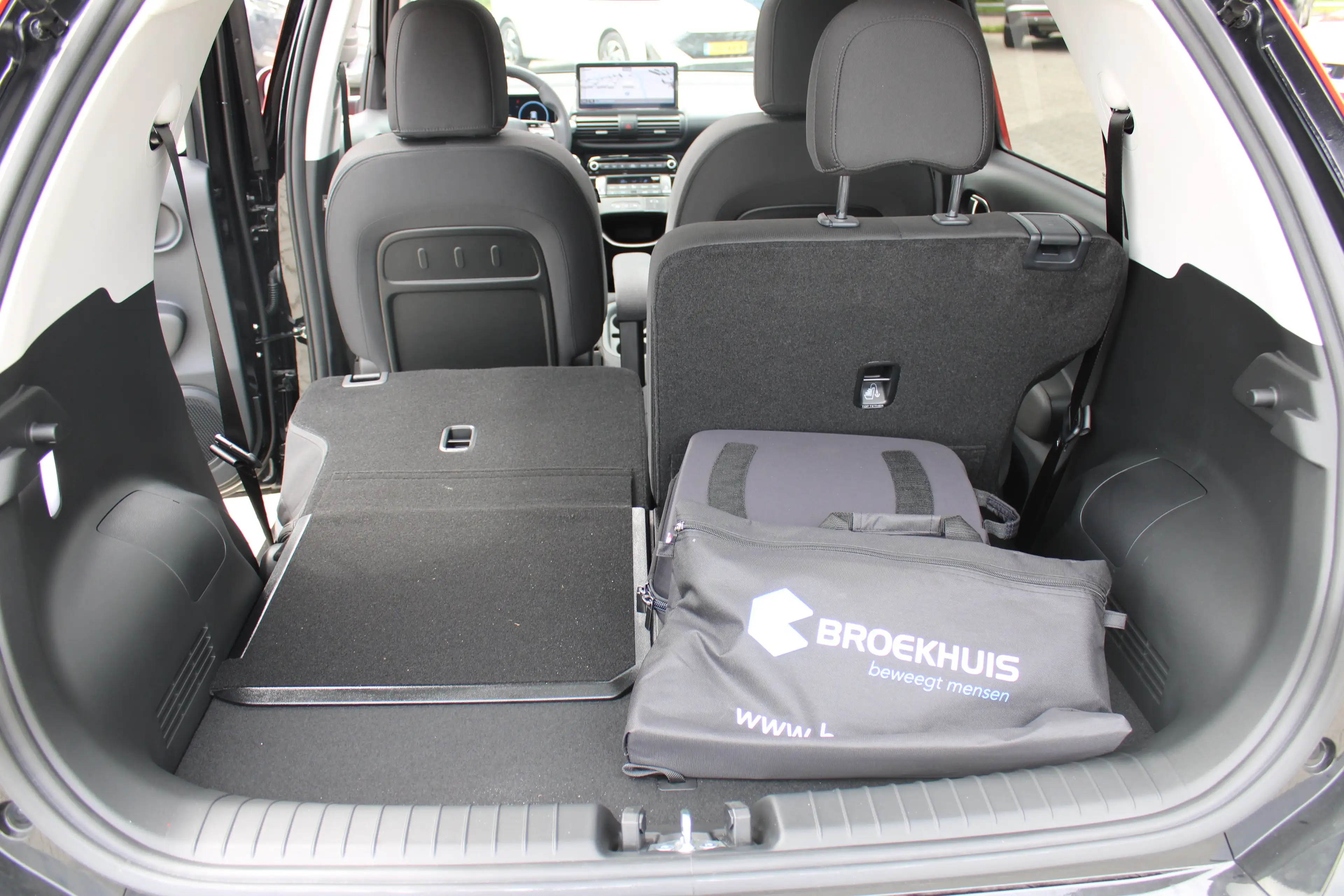 Hyundai Inster Evolve Sky 49 kWh | Tweekleurig| Glazen dak | Stoe — photo 29