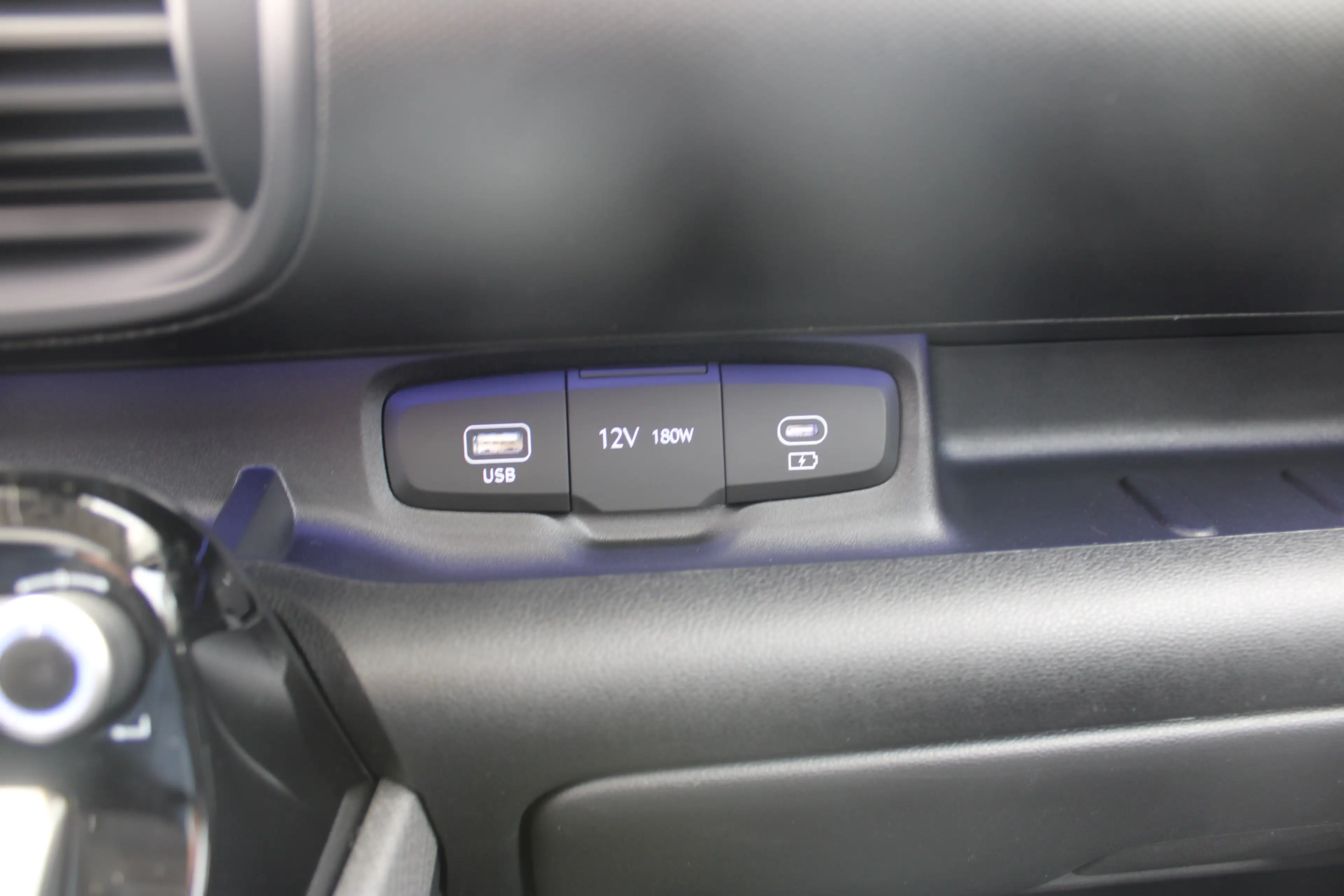 Hyundai Inster Evolve Sky 49 kWh | Tweekleurig| Glazen dak | Stoe — photo 22